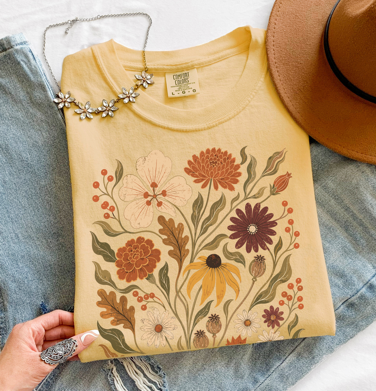 Fall Floral T-Shirt, Vintage Botanical Graphic Tee, Rustic Wildflower Shirt, Autumn Tee