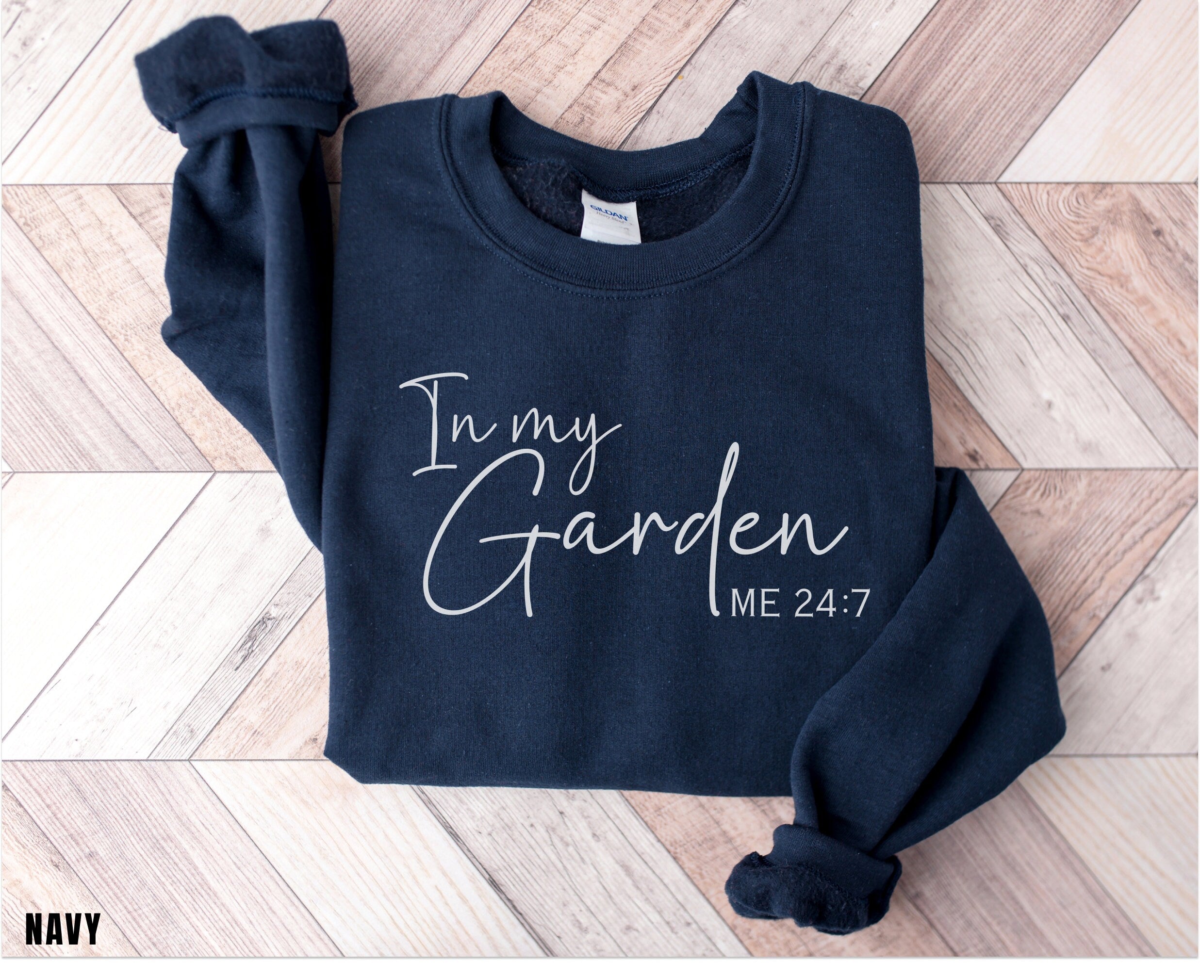 Plant Lady Sweatshirt,Plant Lover Gift,Gardening Shirt,Plant Mom Shirt,Gardening Shirt,Gift For Her,Women Sweatshirt, Funny Gardening