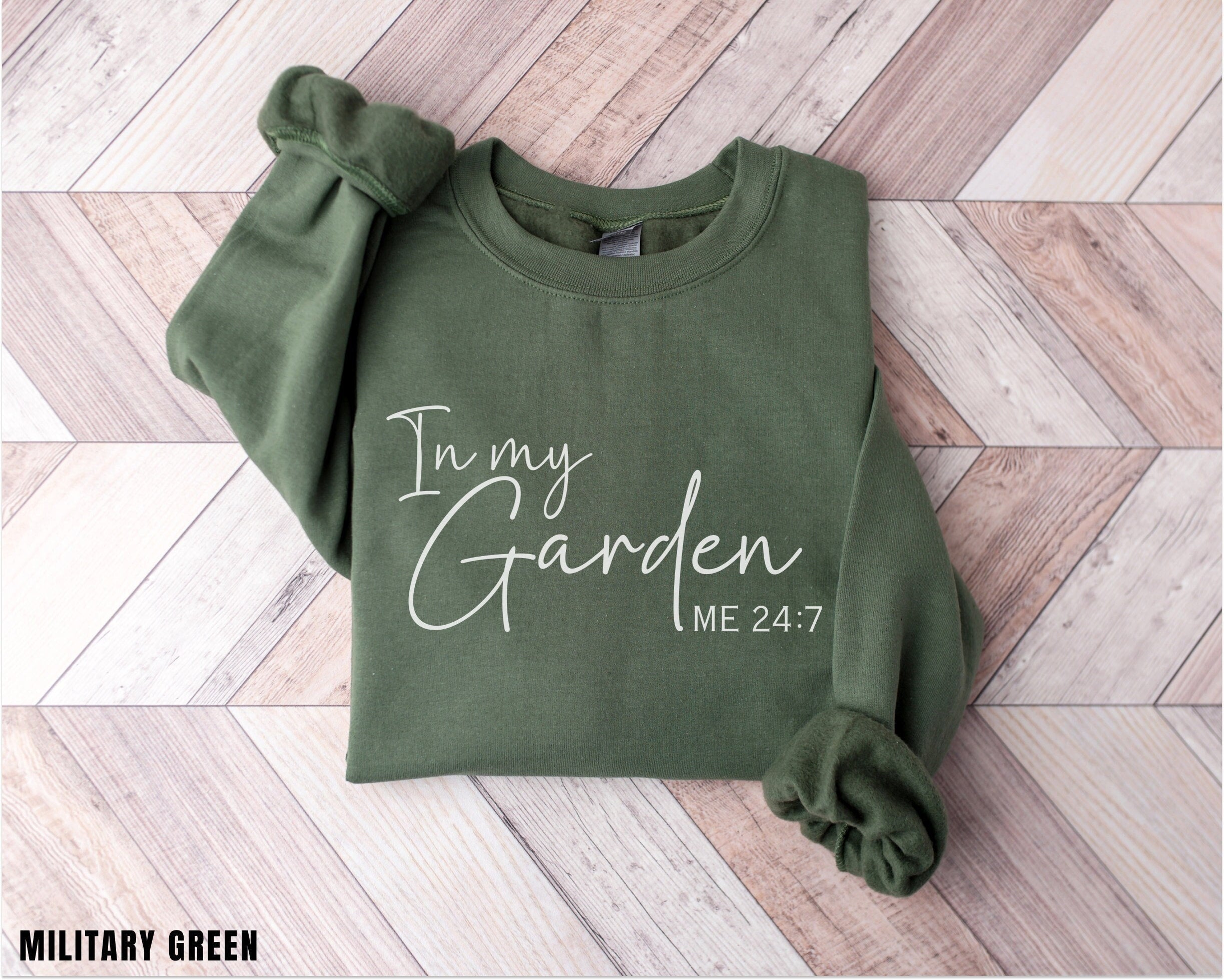 Plant Lady Sweatshirt,Plant Lover Gift,Gardening Shirt,Plant Mom Shirt,Gardening Shirt,Gift For Her,Women Sweatshirt, Funny Gardening