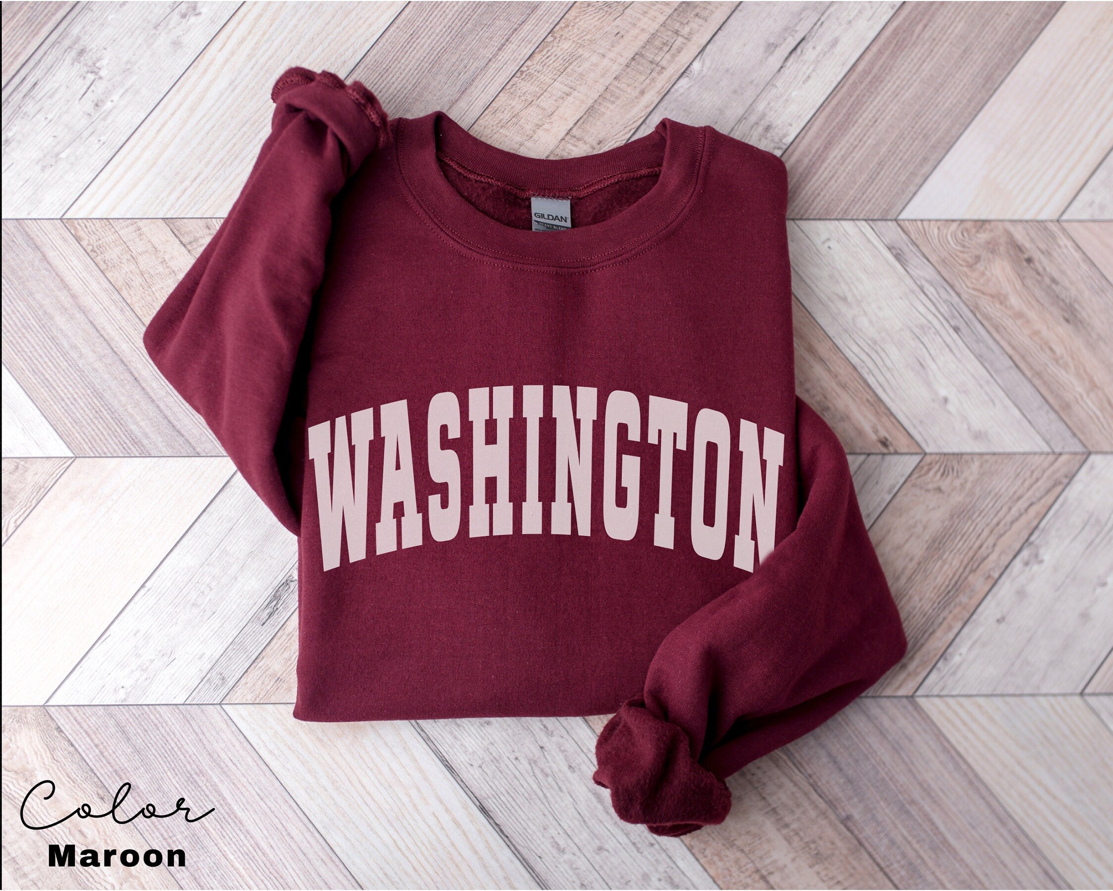 Washington Sweatshirt, WA Pacific North West, Vintage Varsity Aesthetic, Trendy Travel Destination Gift, Unisex Crewneck Sweatshirt