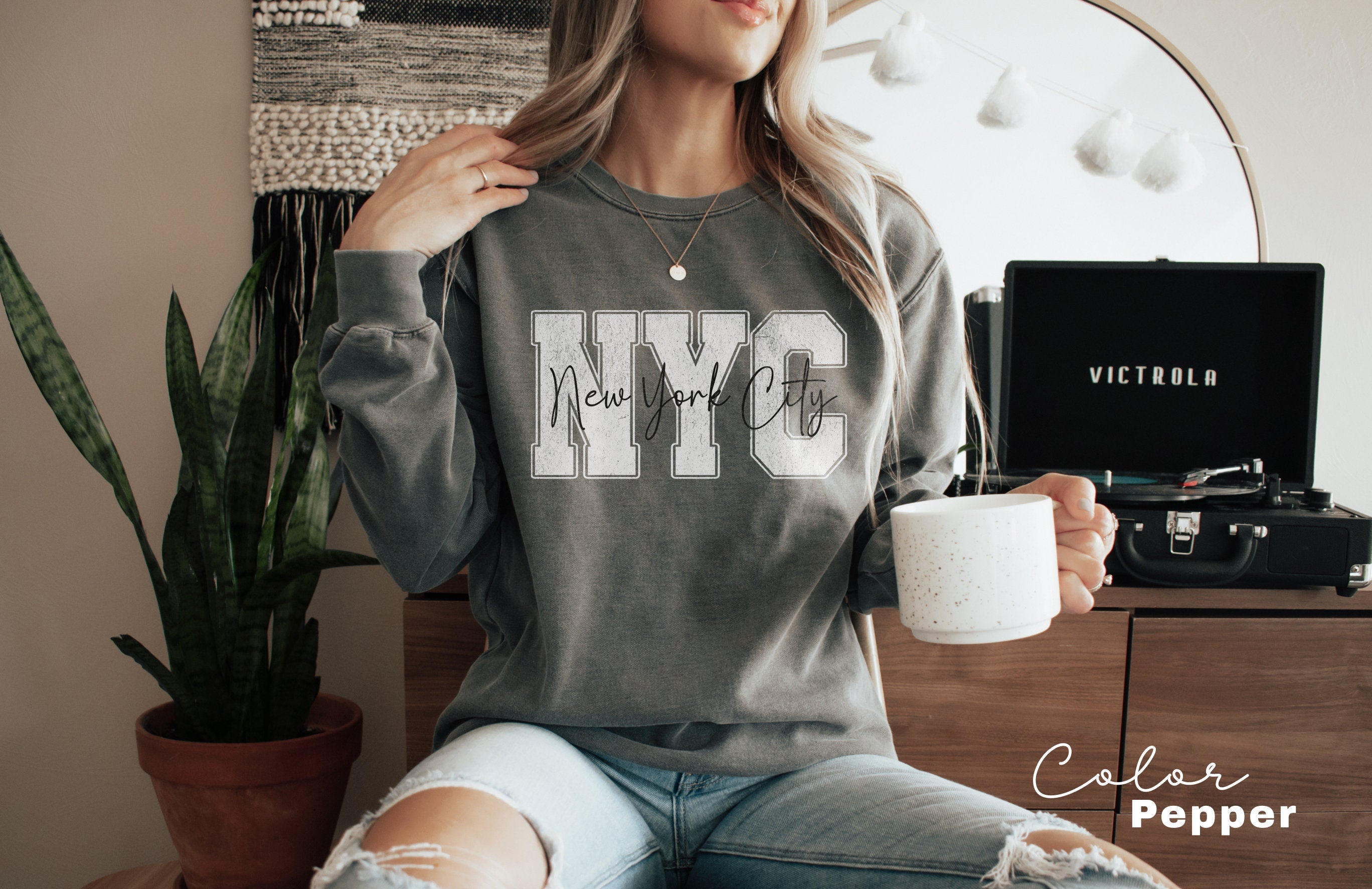 Preppy New York Sweatshirt, New York Pullover, Vintage Varsity Aesthetic, Trendy Travel Destination Gift, Unisex Crewneck Sweatshirt, NYC,