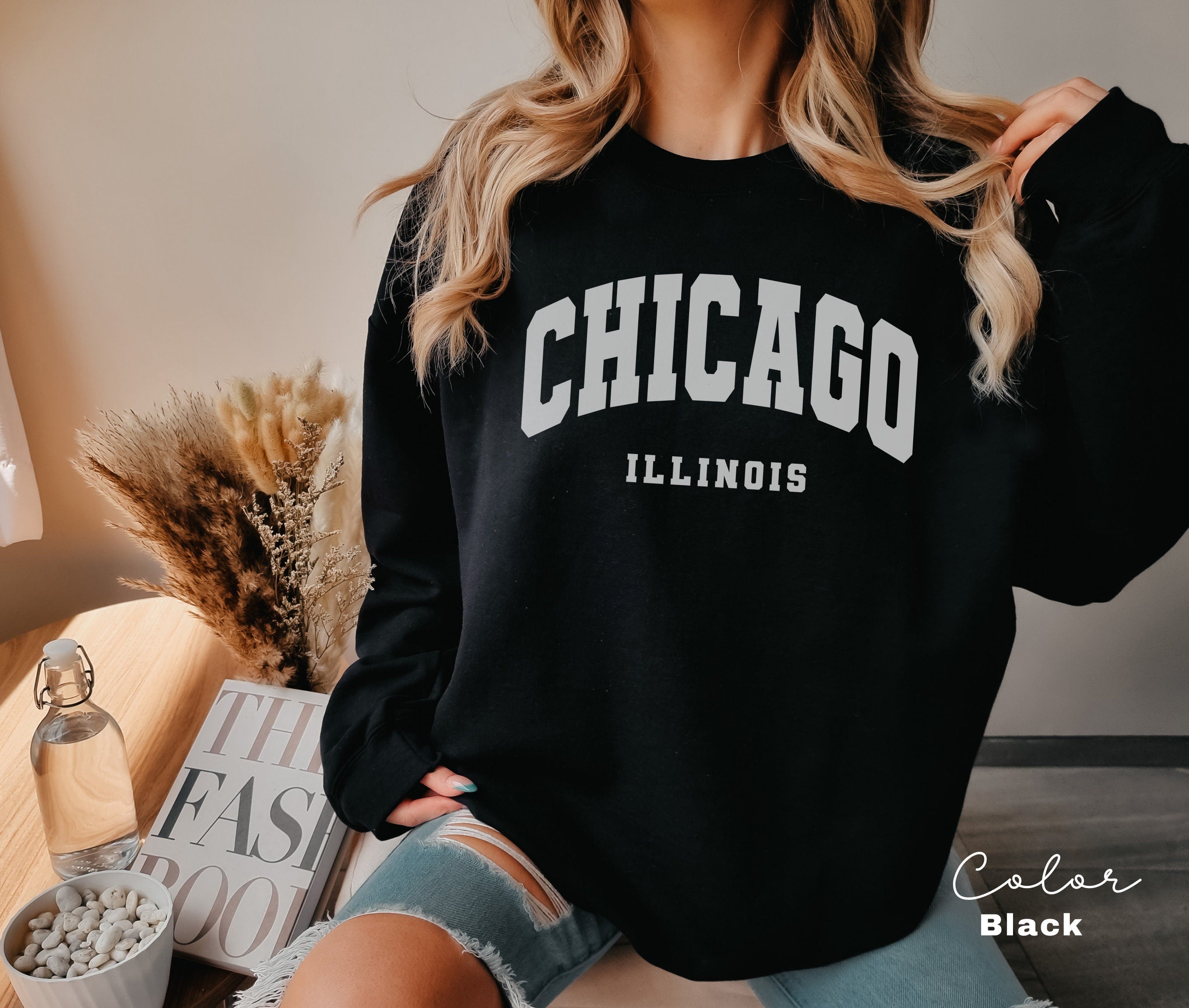 Chicago Sweatshirt, Chicago City Sweatshirt, Home State Outfit, Vacation, Chicago Lover Gift, Chicago, Illinois Sweatshirt