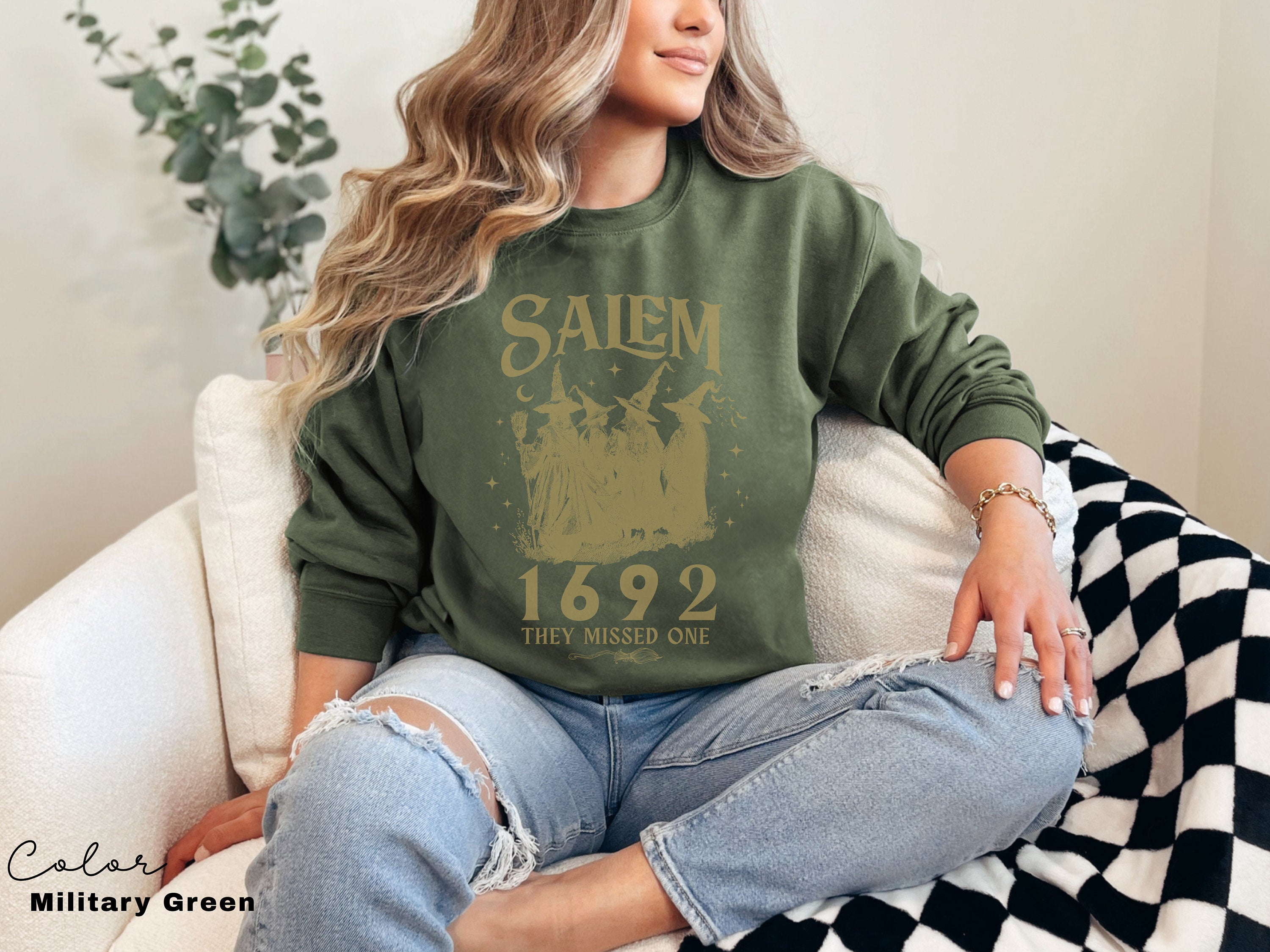 Salem 1692 They Missed One Sweatshirt, Salem Witch Sweatshirt, Halloween Witch Sweatshirt, Vintage Witches Sweatshirt