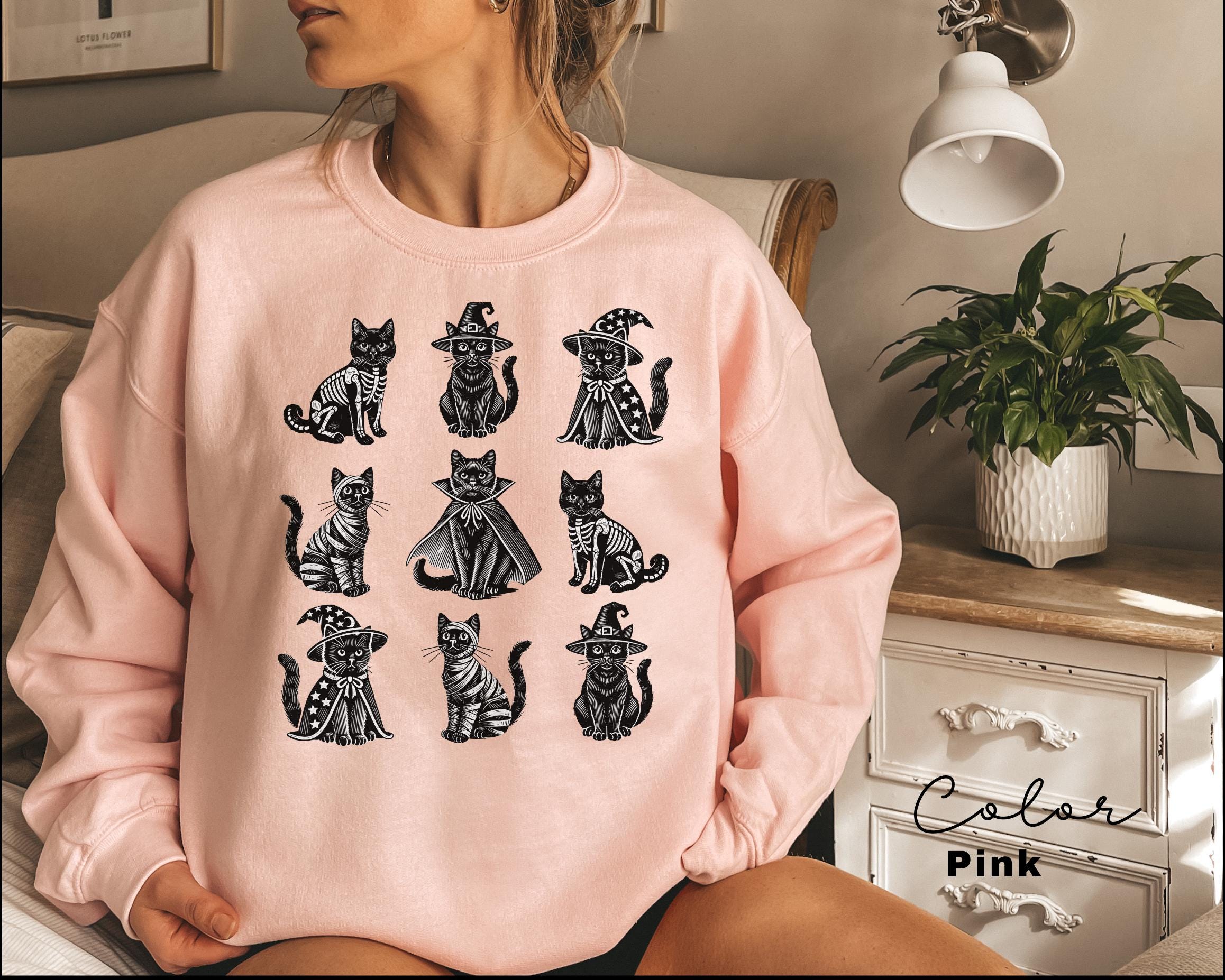 Vintage Black Cat Halloween Sweatshirt, Vintage Black cat sweatshirt, Halloween sweatshirt, Spooky season sweatshirt, Halloween Crewneck