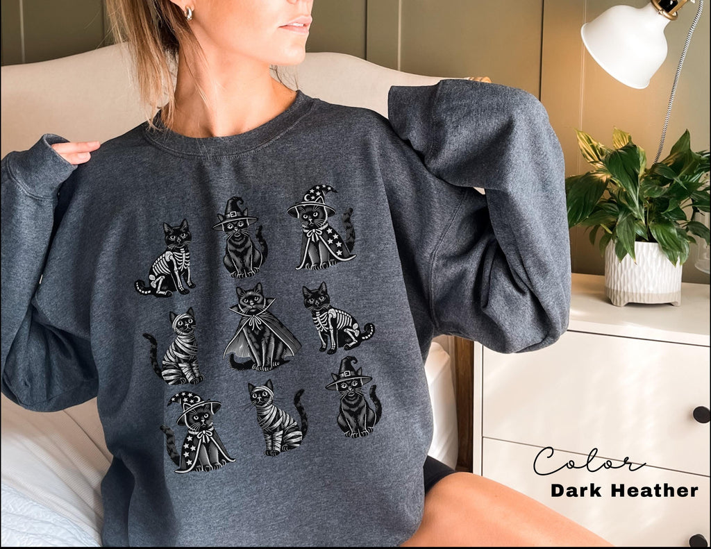Vintage Black Cat Halloween Sweatshirt, Vintage Black cat sweatshirt, Halloween sweatshirt, Spooky season sweatshirt, Halloween Crewneck