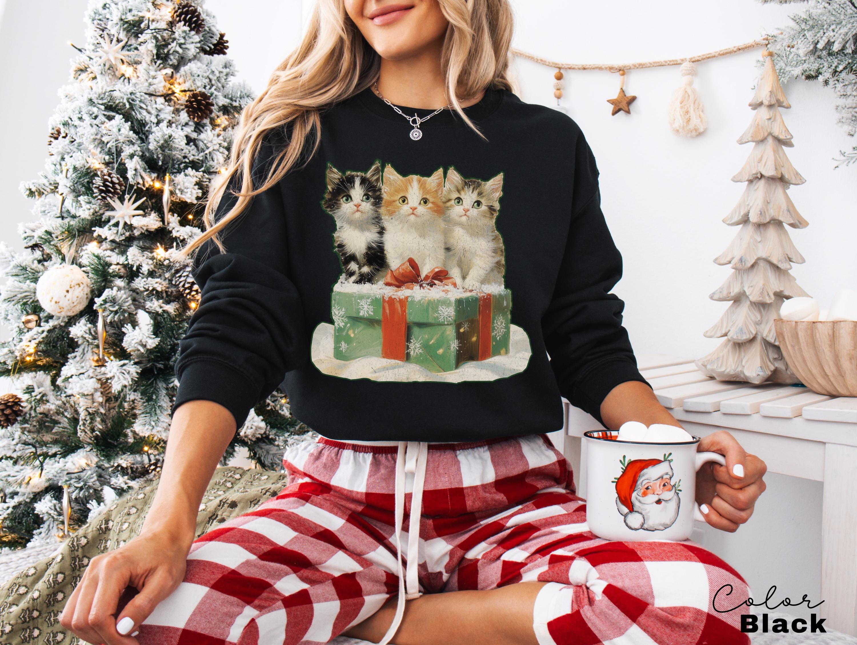 Vintage 90s Cat Christmas Sweatshirt, Kitten Christmas Sweatshirt, Retro Christmas, Classic Christmas Shirt, Xmas Sweatshirt, Cat Lover