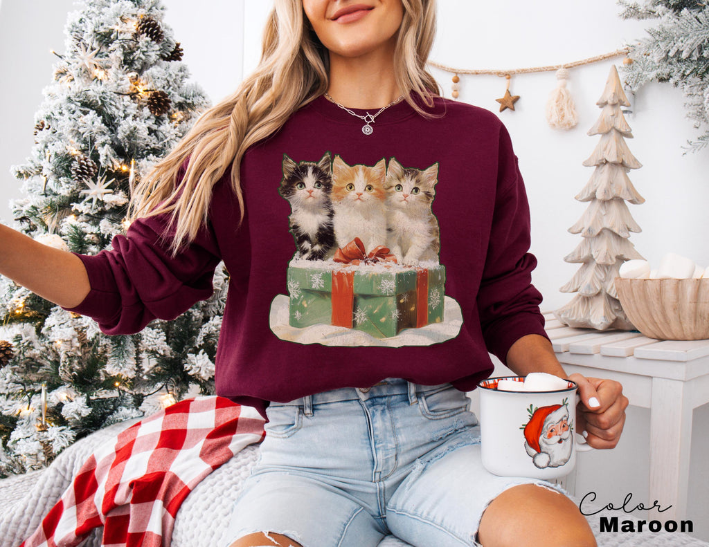Vintage 90s Cat Christmas Sweatshirt, Kitten Christmas Sweatshirt, Retro Christmas, Classic Christmas Shirt, Xmas Sweatshirt, Cat Lover