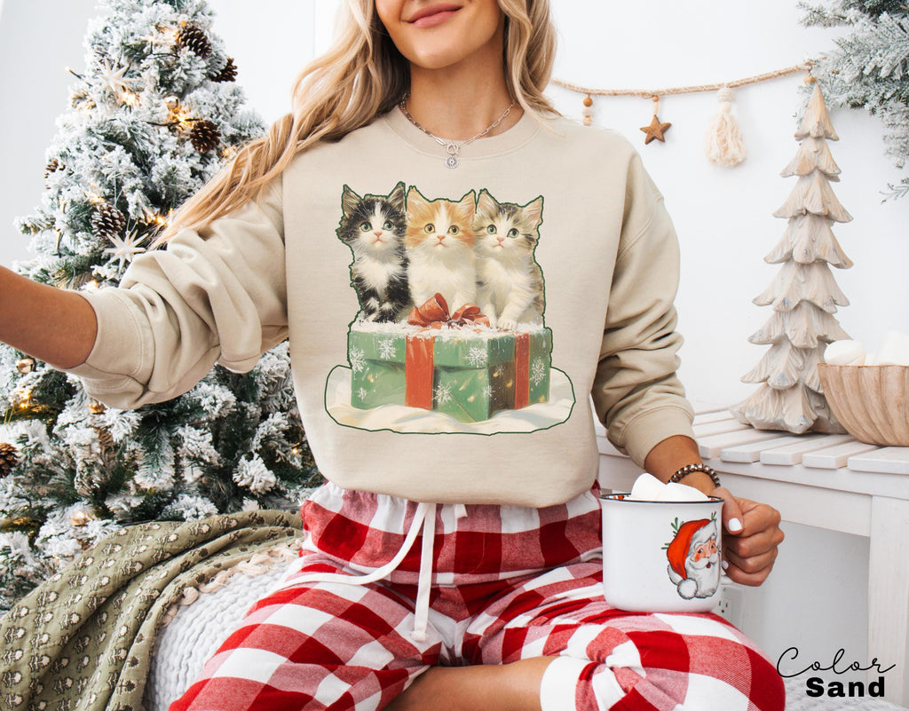 Vintage 90s Cat Christmas Sweatshirt, Kitten Christmas Sweatshirt, Retro Christmas, Classic Christmas Shirt, Xmas Sweatshirt, Cat Lover