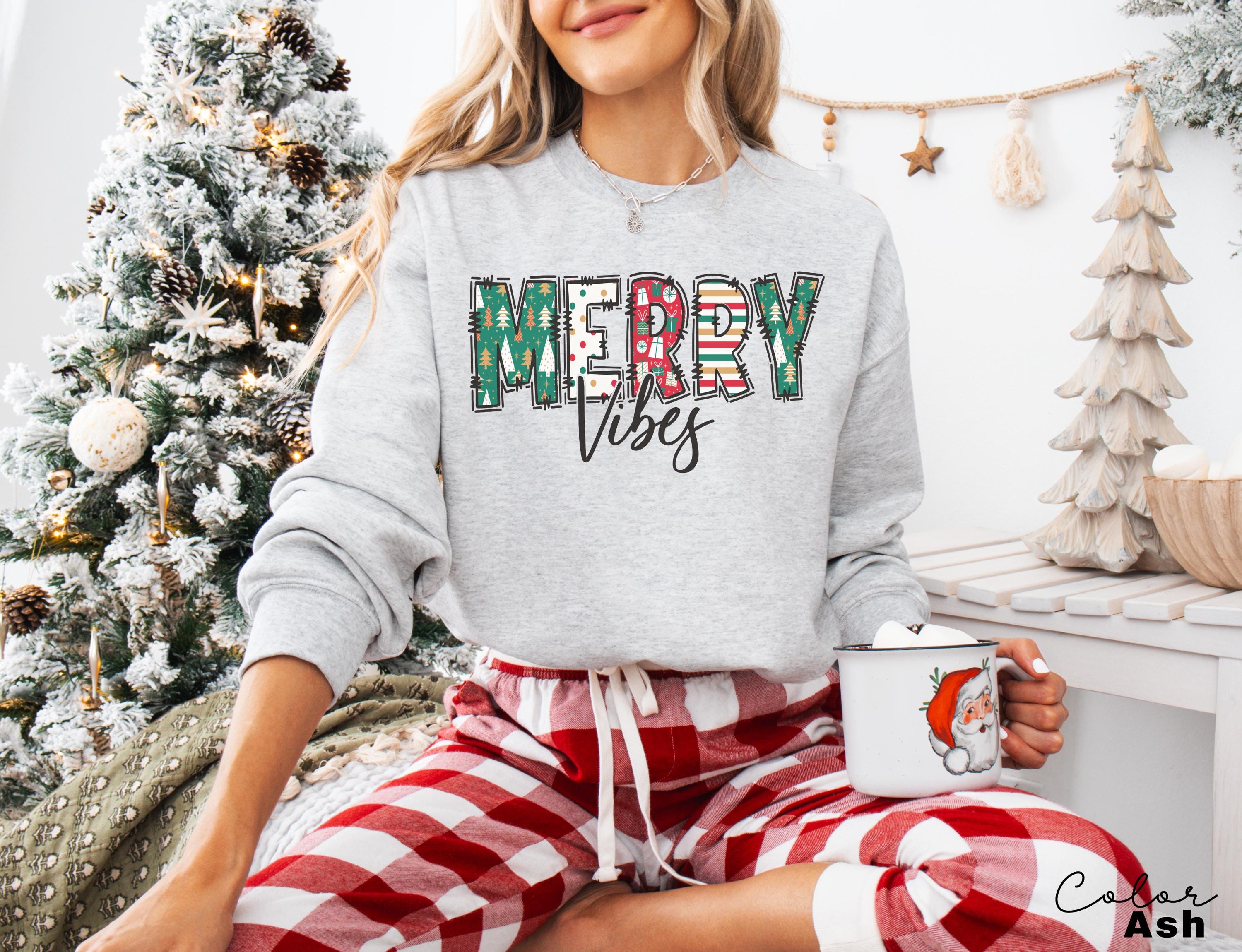 Merry Christmas Sweatshirt, Merry Vibes Crewneck, Oversized Holiday Sweatshirt, Merry and Bright, Christmas Party, Womens Christmas, Xmas