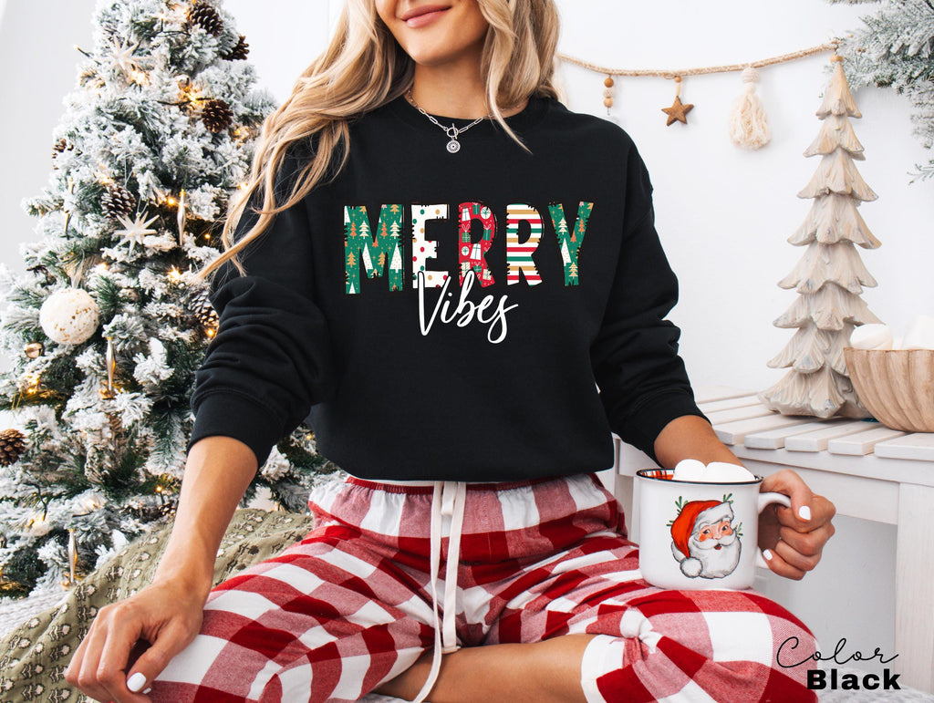 Merry Christmas Sweatshirt, Merry Vibes Crewneck, Oversized Holiday Sweatshirt, Merry and Bright, Christmas Party, Womens Christmas, Xmas