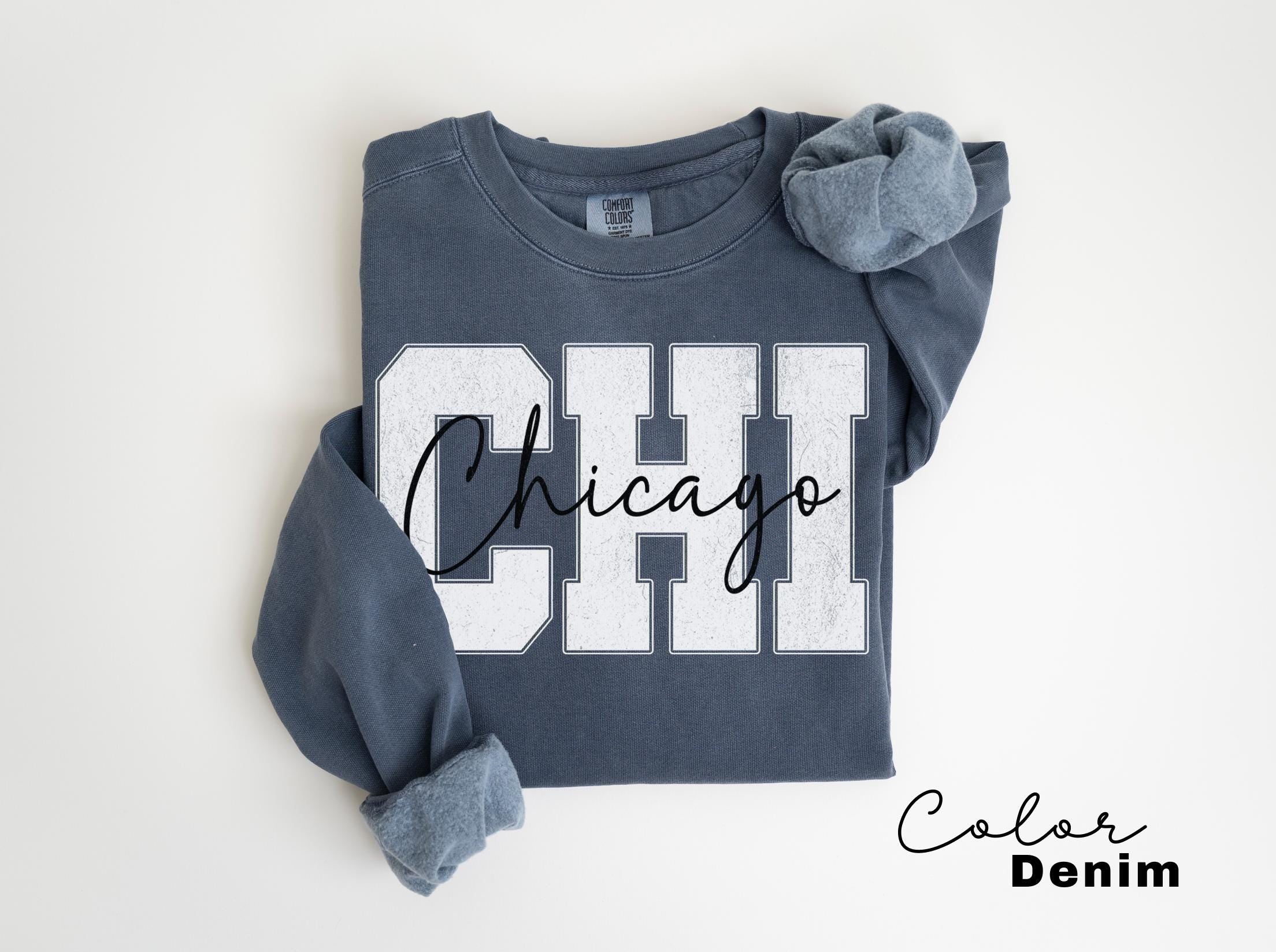 Chicago Sweatshirt, Preppy Chicago Crewneck Pullover, Chicago Gift, Illinois Sweatshirt, Vintage Varsity Aesthetic, Travel Destination