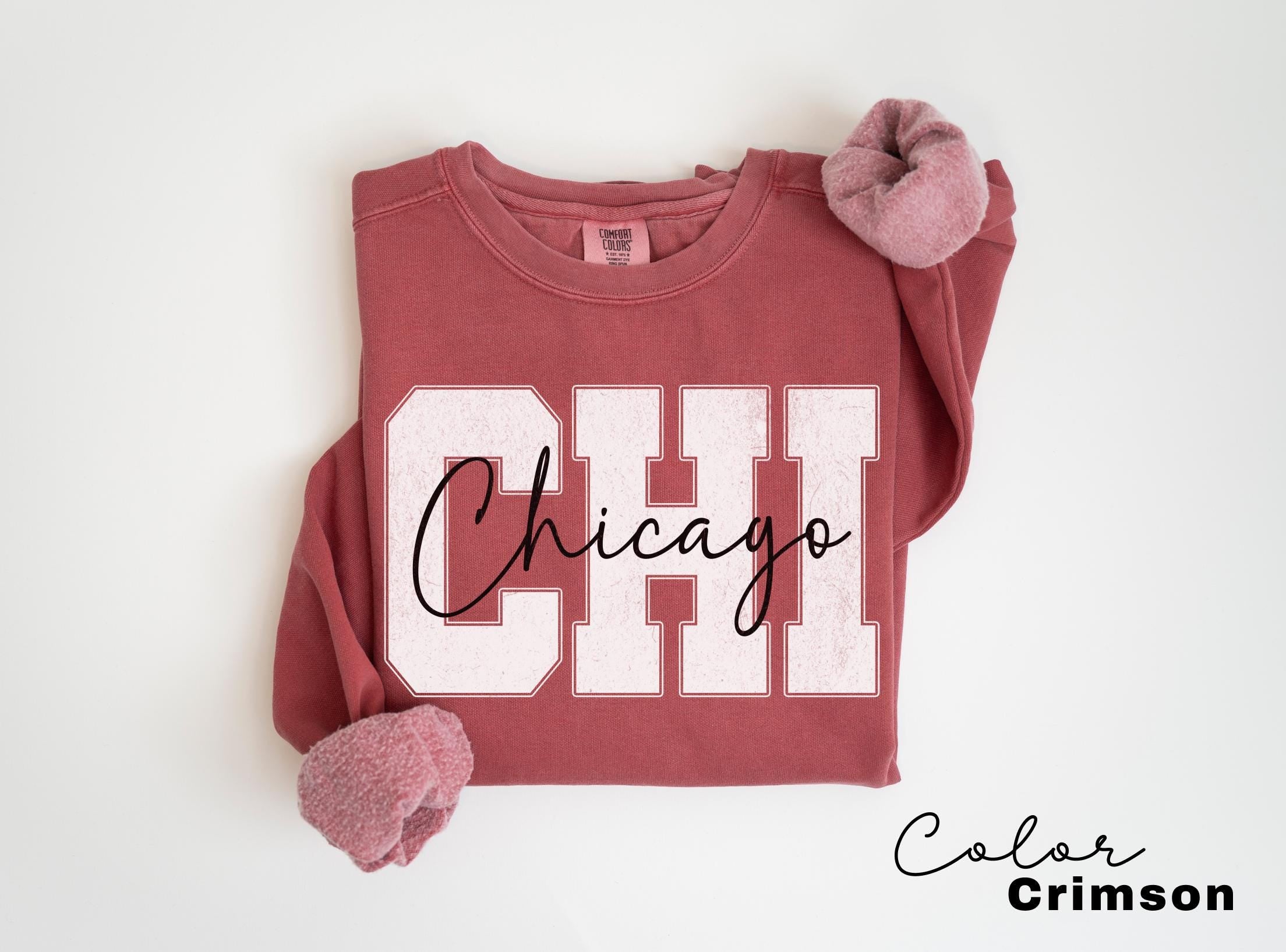 Chicago Sweatshirt, Preppy Chicago Crewneck Pullover, Chicago Gift, Illinois Sweatshirt, Vintage Varsity Aesthetic, Travel Destination