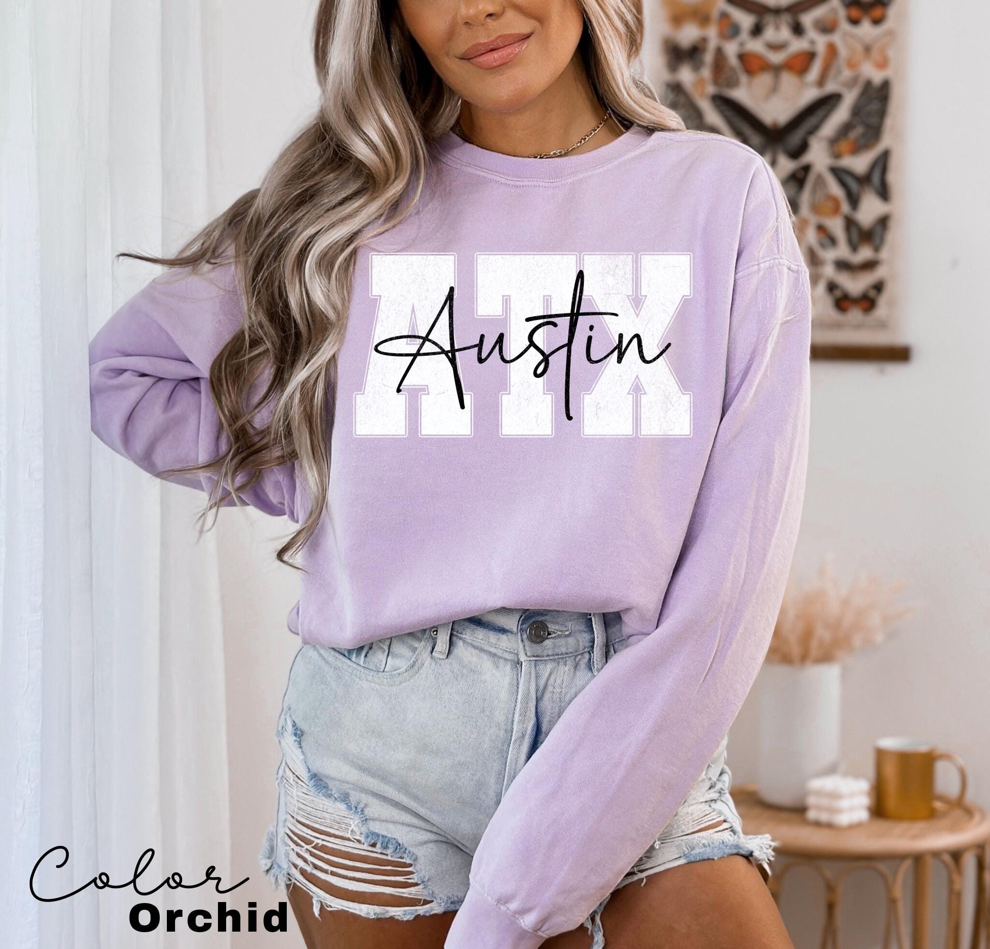 Comfort Colors Austin Texas Sweatshirt, Cozy Austin Fashion, Texas Pride Apparel, Vintage-Inspired Souvenir, Preppy Crewneck Texas Vacation