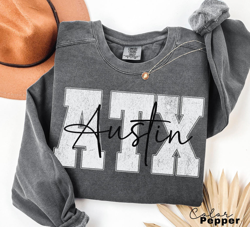 Comfort Colors Austin Texas Sweatshirt, Cozy Austin Fashion, Texas Pride Apparel, Vintage-Inspired Souvenir, Preppy Crewneck Texas Vacation