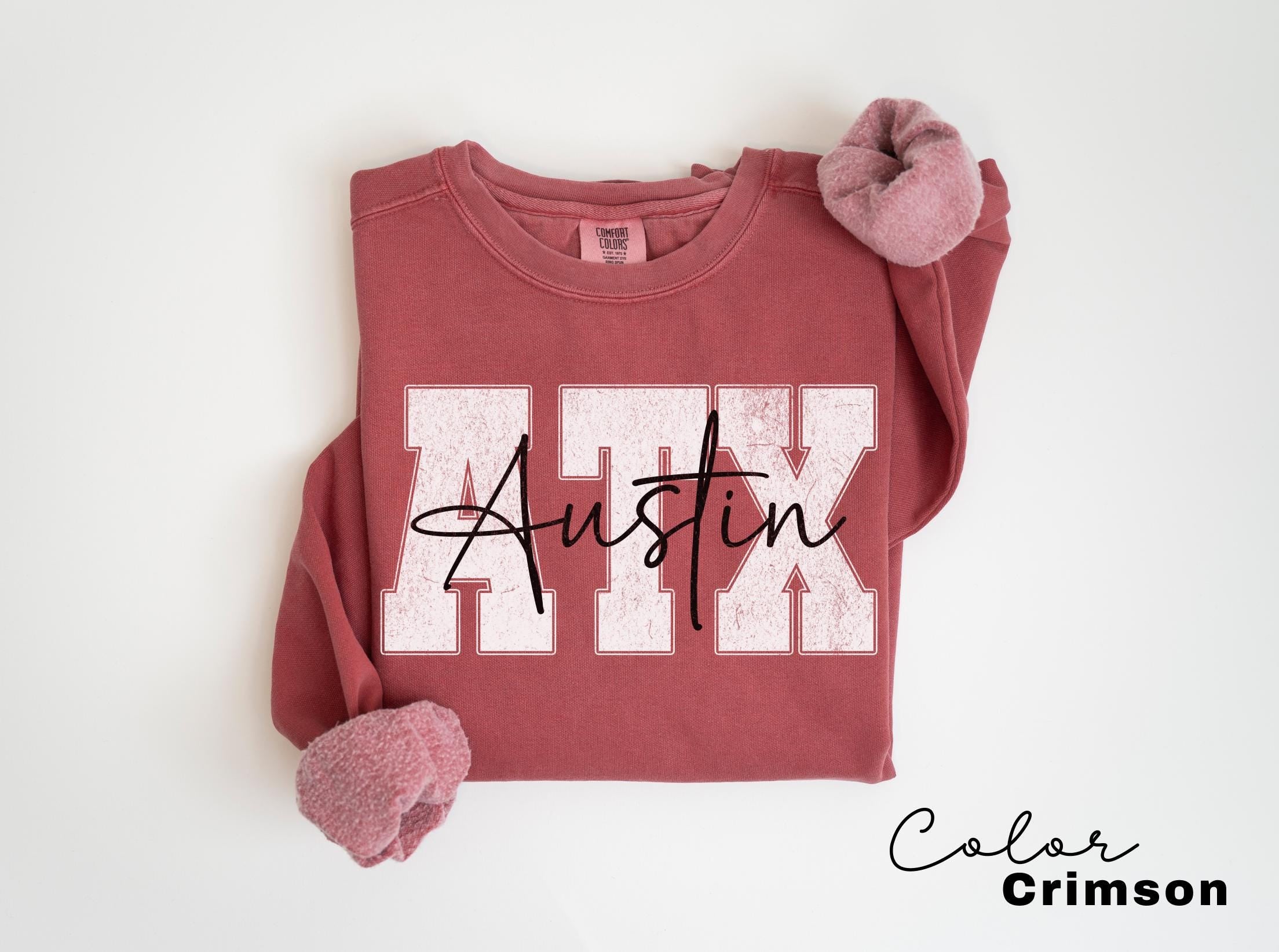 Comfort Colors Austin Texas Sweatshirt, Cozy Austin Fashion, Texas Pride Apparel, Vintage-Inspired Souvenir, Preppy Crewneck Texas Vacation