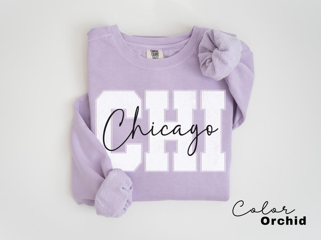 Chicago Sweatshirt, Preppy Chicago Crewneck Pullover, Chicago Gift, Illinois Sweatshirt, Vintage Varsity Aesthetic, Travel Destination