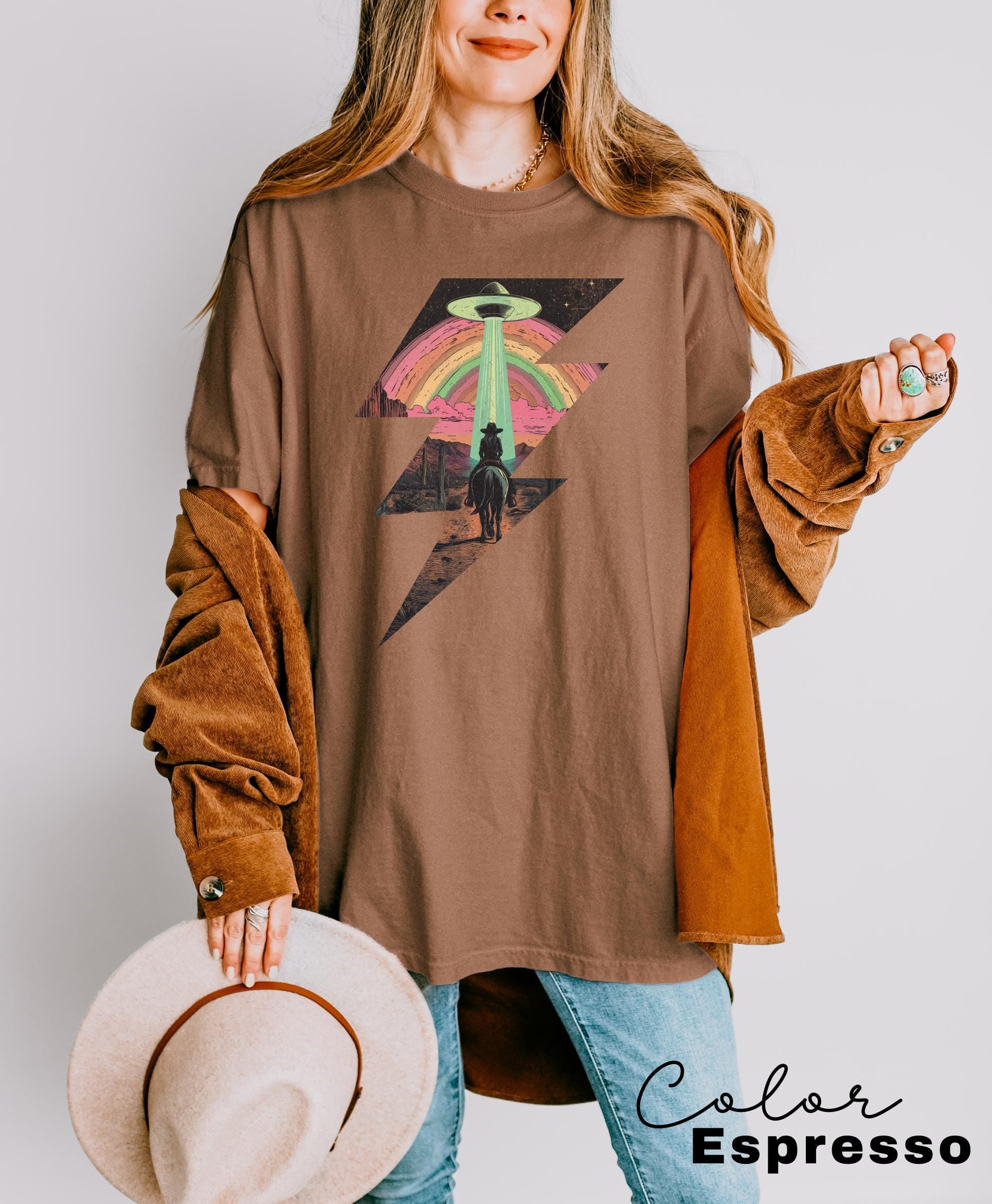 Ufo Western Shirt, Retro T-Shirt, Vintage Cowboy TShirt, Rodeo T Shirt, Wild West Shirt, Western Oversized Tee, Unisex