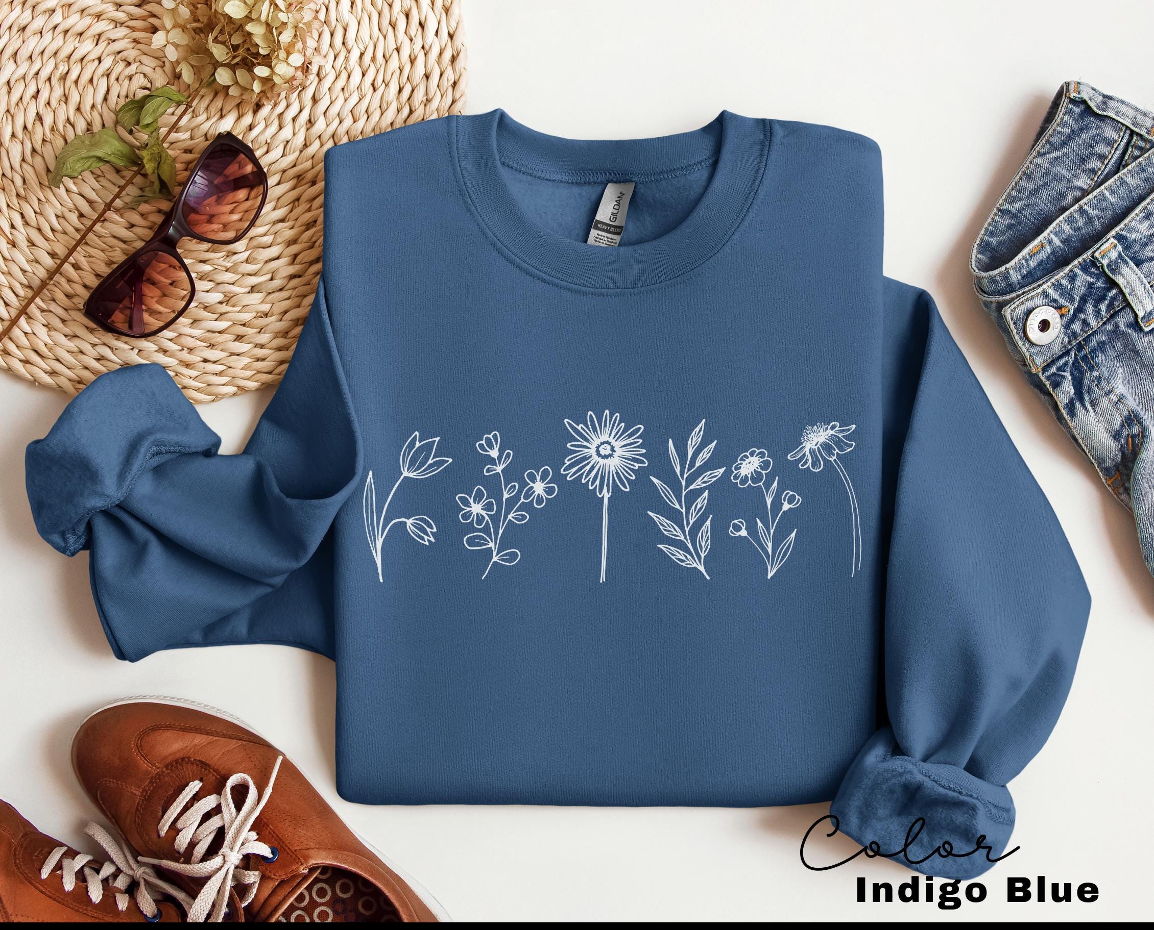 Wildflowers Sweatshirt, Flower Crewneck Sweatshirt, Floral Sweatshirt For Women, Flower Lover Sweatshirt, Flowers Hoodie, Women Gift