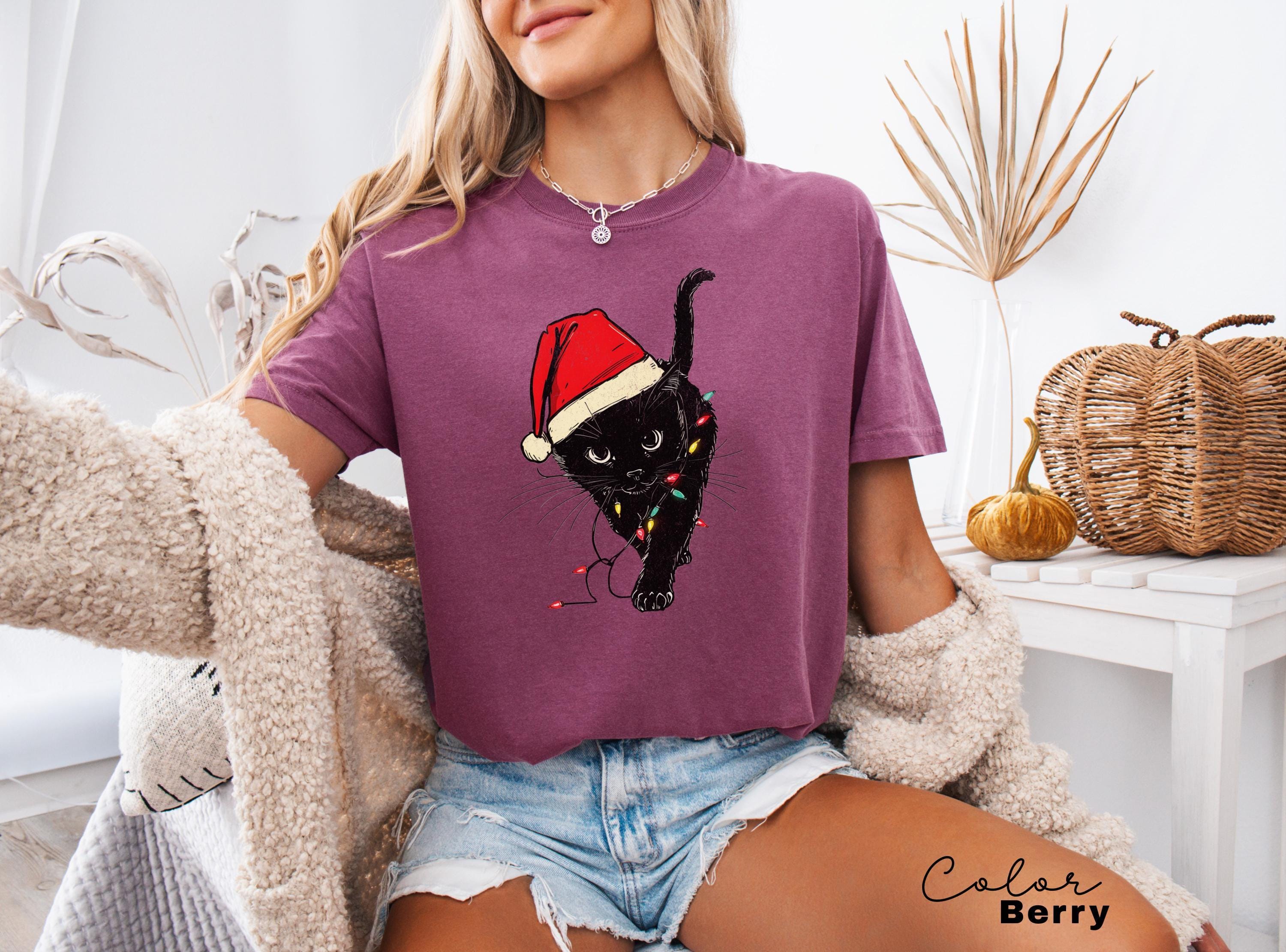Christmas Cat Shirt, Black Cat T-shirt, Vintage Kitten, Cat Owner Gift, Cat Lover, Christmas Kitten, Cat Mom Sweater, Xmas Gift, Cat Lights