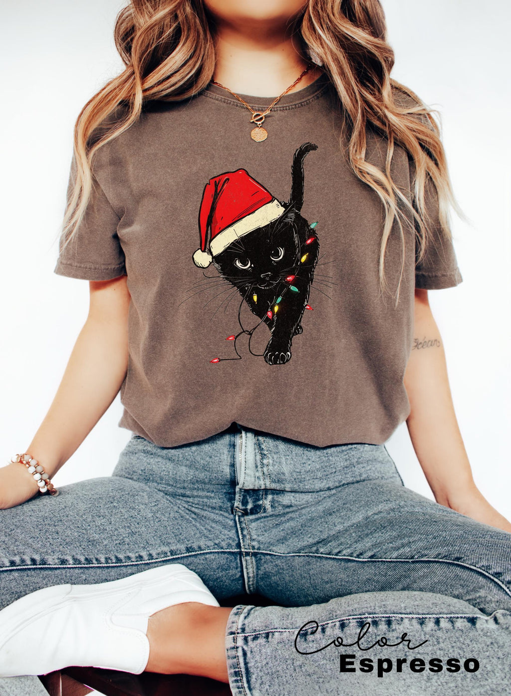 Christmas Cat Shirt, Black Cat T-shirt, Vintage Kitten, Cat Owner Gift, Cat Lover, Christmas Kitten, Cat Mom Sweater, Xmas Gift, Cat Lights