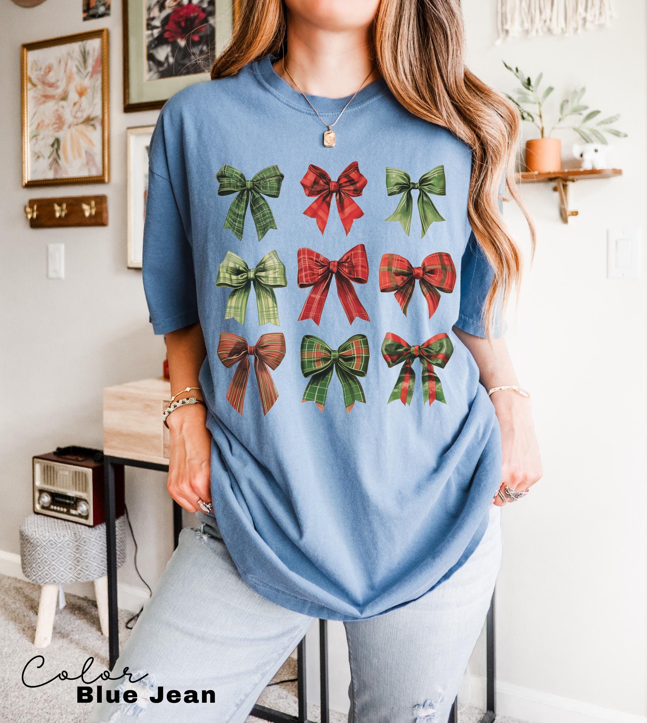 Coquette Christmas Bow Shirt, Comfort Colors Christmas Shirt, Holiday Shirt, Cute Winter Shirt, Women's Holiday Party Shirt, Retro Christmas