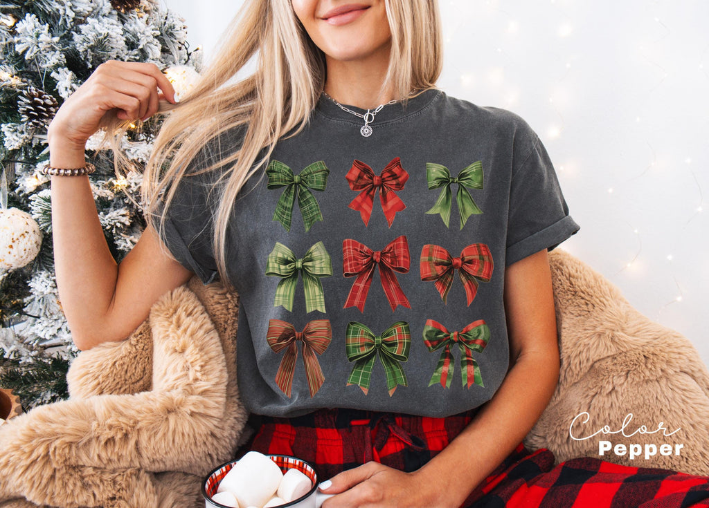 Coquette Christmas Bow Shirt, Comfort Colors Christmas Shirt, Holiday Shirt, Cute Winter Shirt, Women's Holiday Party Shirt, Retro Christmas