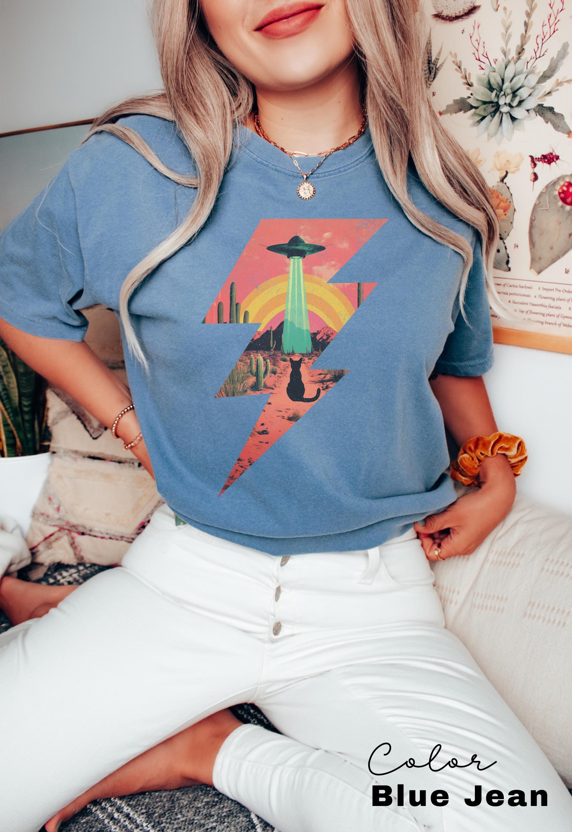 Vintage UFO Cowboy Cat Shirt, Retro T-Shirt, Retro 90s Western TShirt, Rodeo Shirt, Wild West Kitten Shirt, Funny Gag Gift Tee, Meme Shirt