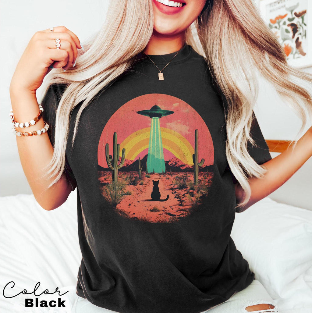 UFO Cat Comfort Colors® Shirt, Retro Vintage Western Tshirt, Funny Cat Tshirt, Alien Oversized Graphic Tee, Viral Meme Women's UFO Cat Shirt