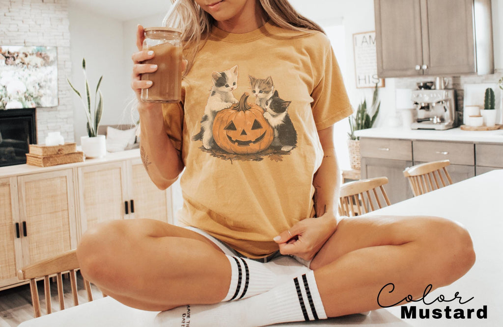 Vintage 90s Cat Halloween Shirt, Retro Halloween Shirt, Spooky Season Tee, Pumpkin Shirt, Cat Lover Shirt, Black Cat Shirt, Spooky Season