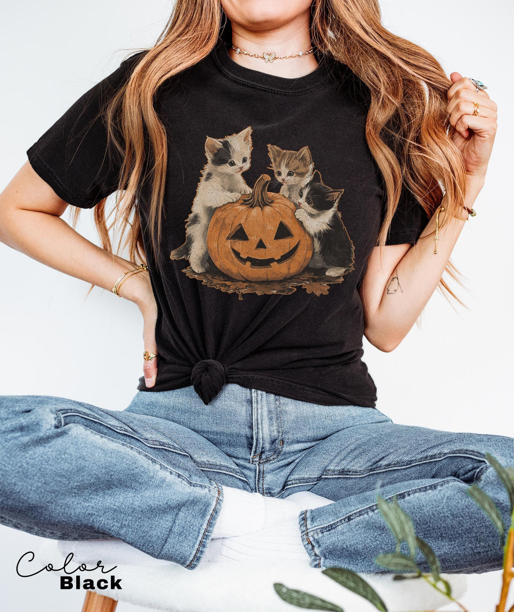 Vintage 90s Cat Halloween Shirt, Retro Halloween Shirt, Spooky Season Tee, Pumpkin Shirt, Cat Lover Shirt, Black Cat Shirt, Spooky Season