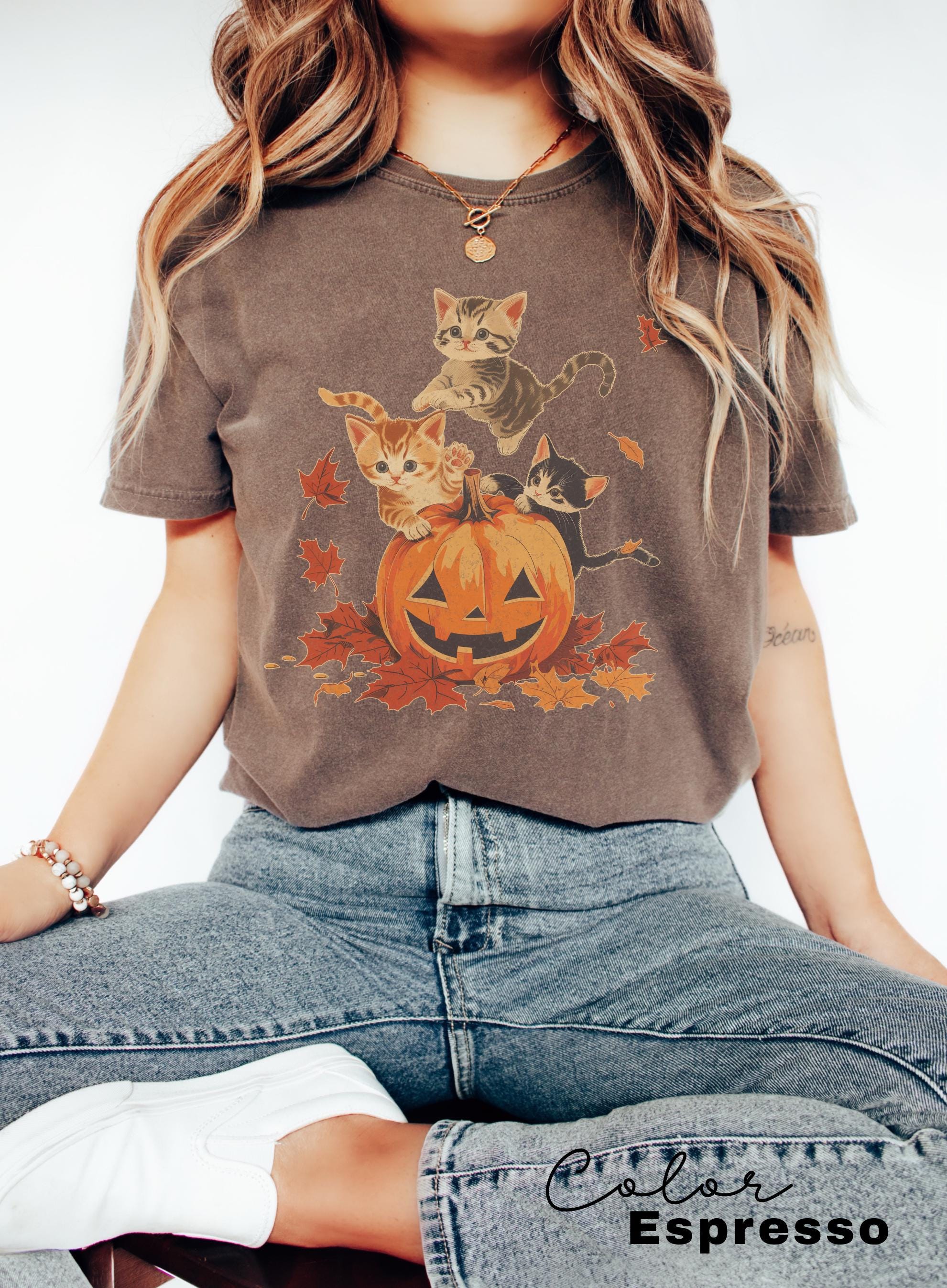 Vintage 90s Cat Halloween Shirt, Retro Halloween Shirt, Spooky Season Tee, Pumpkin Shirt, Cat Lover Shirt, Black Cat Shirt, Spooky Season