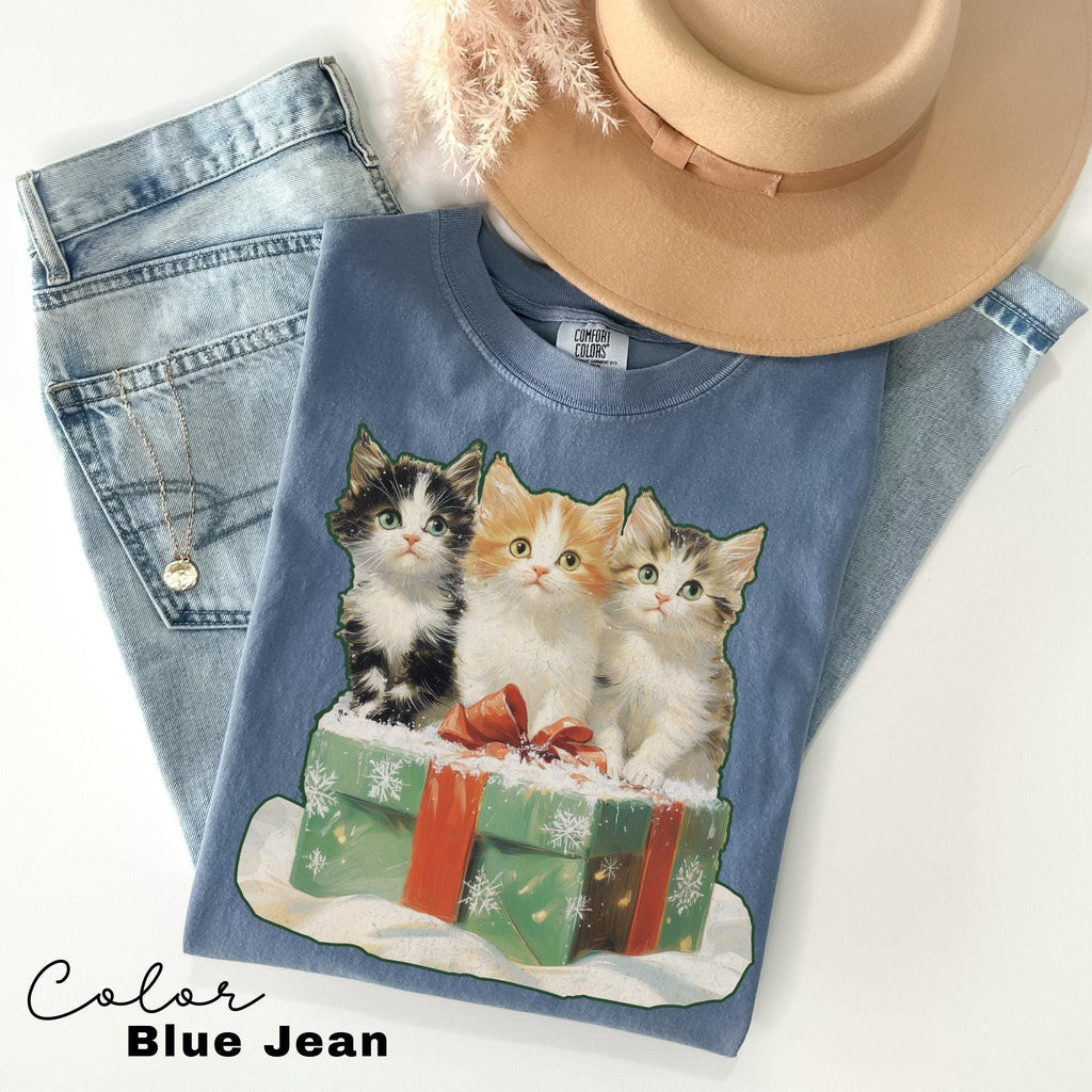 Vintage 90s Cat Christmas Shirt, Cute Cat Shirt, Cat Christmas Shirt, Retro Cat Christmas, Christmas Kitten Shirt, Classic Christmas Shirt