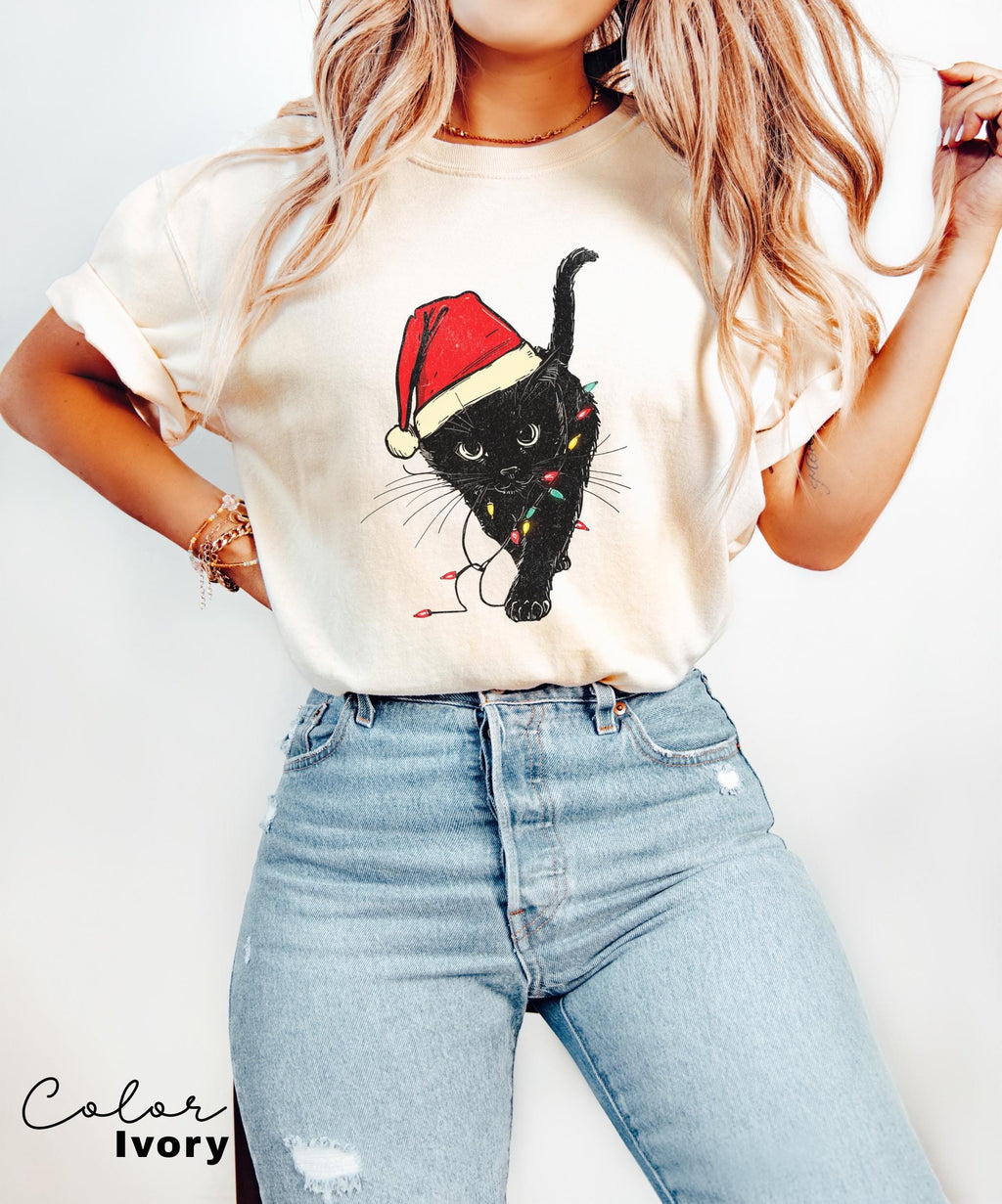 Christmas Cat Shirt, Black Cat T-shirt, Vintage Kitten, Cat Owner Gift, Cat Lover, Christmas Kitten, Cat Mom Sweater, Xmas Gift, Cat Lights