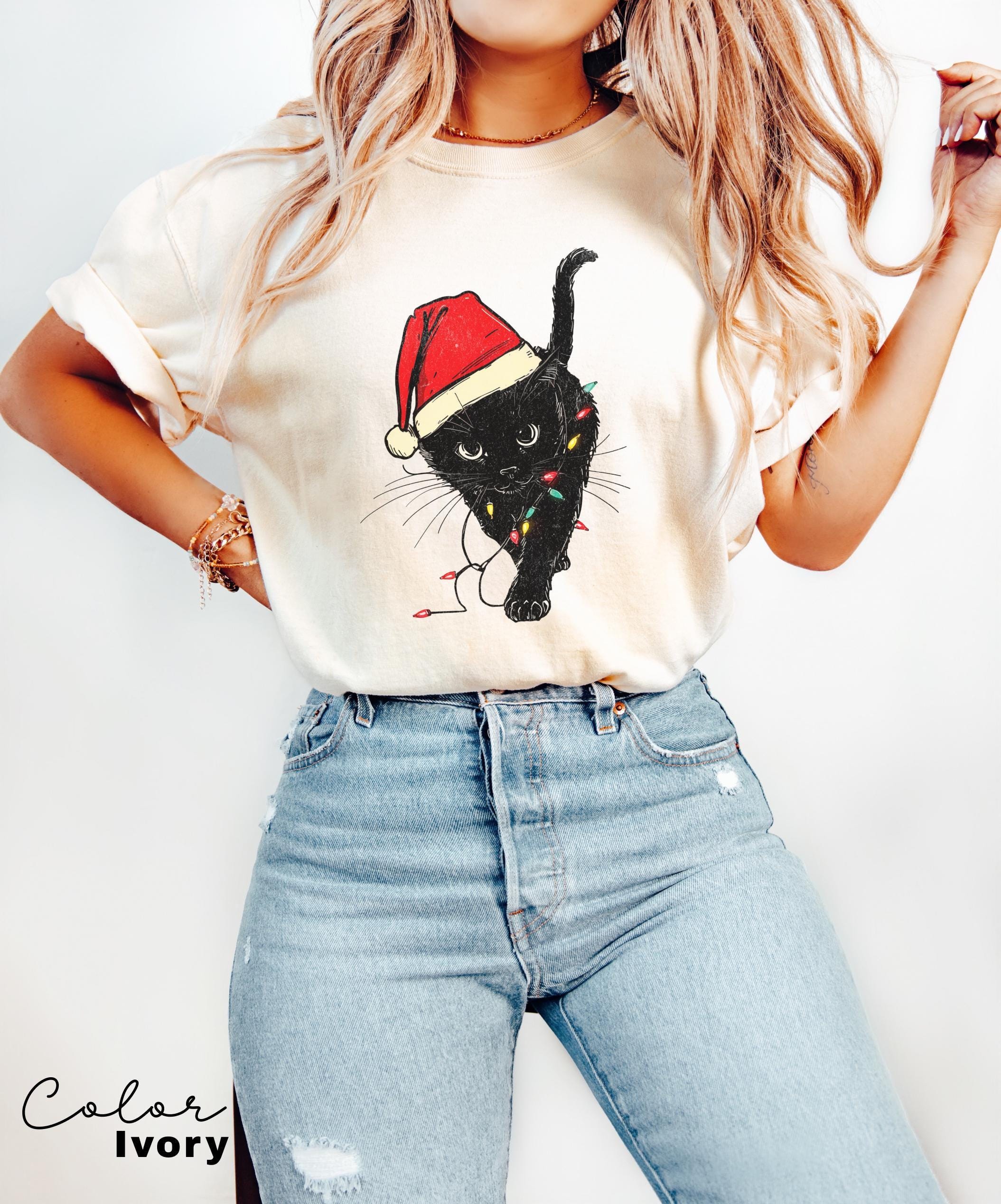 Christmas Cat Shirt, Black Cat T-shirt, Vintage Kitten, Cat Owner Gift, Cat Lover, Christmas Kitten, Cat Mom Sweater, Xmas Gift, Cat Lights