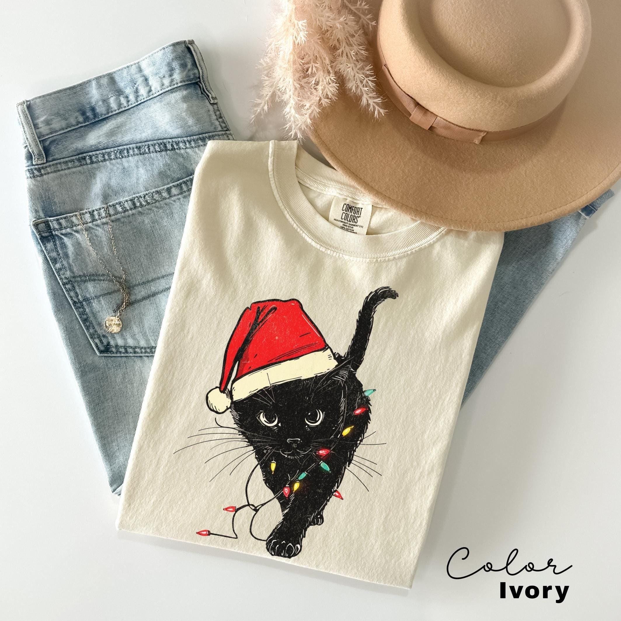 Christmas Cat Shirt, Black Cat T-shirt, Vintage Kitten, Cat Owner Gift, Cat Lover, Christmas Kitten, Cat Mom Sweater, Xmas Gift, Cat Lights