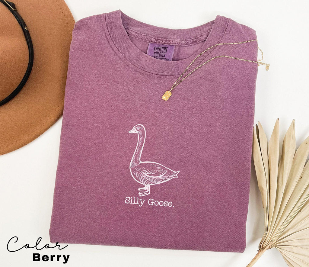 Silly Goose Shirt Silly Goose Tshirt Comfort Colors Silly Goose Vintage Farm Shirt Cute Goose Shirt Gifts for Farm Girls Mom Gifts Homestead