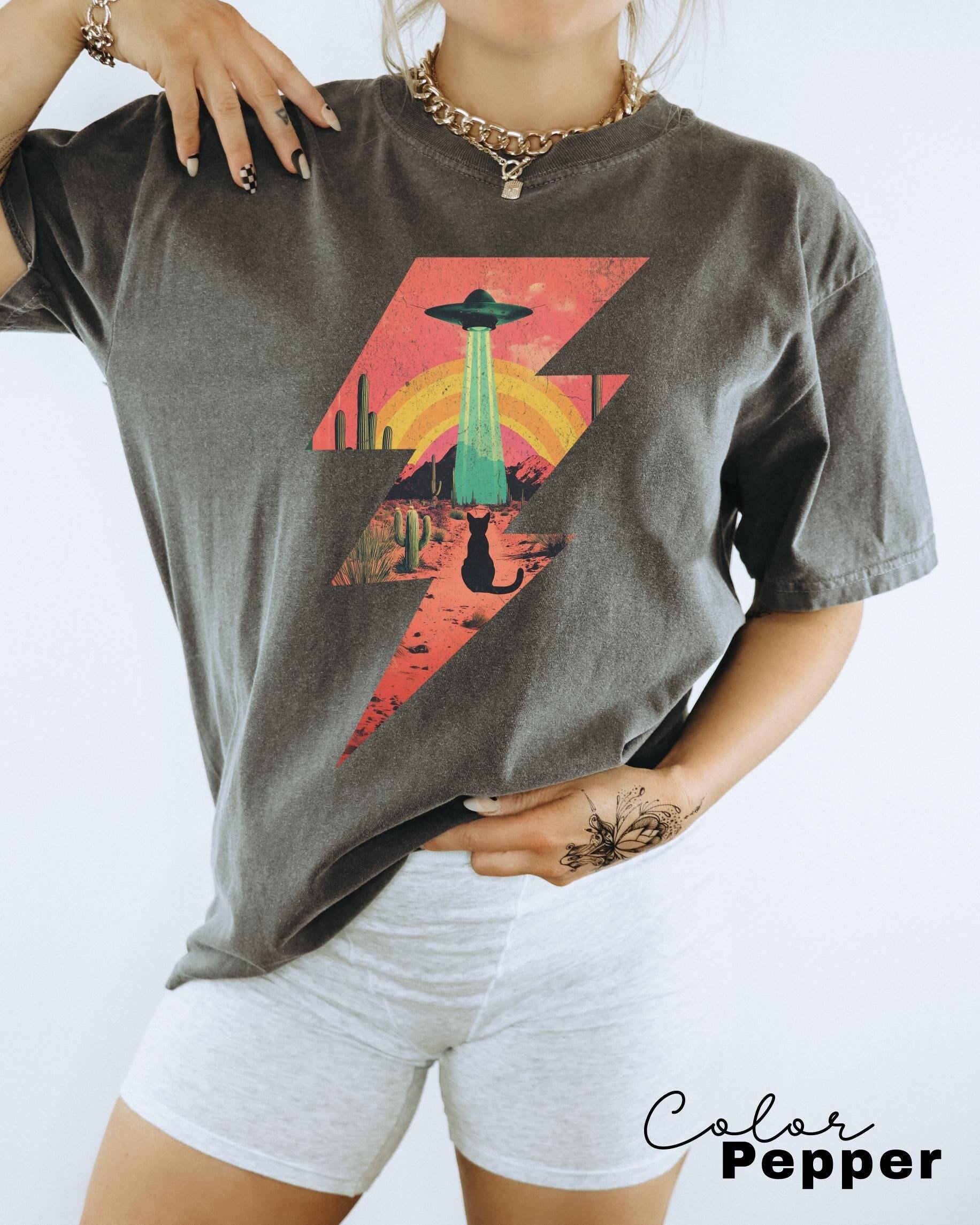 Vintage UFO Cowboy Cat Shirt, Retro T-Shirt, Retro 90s Western TShirt, Rodeo Shirt, Wild West Kitten Shirt, Funny Gag Gift Tee, Meme Shirt