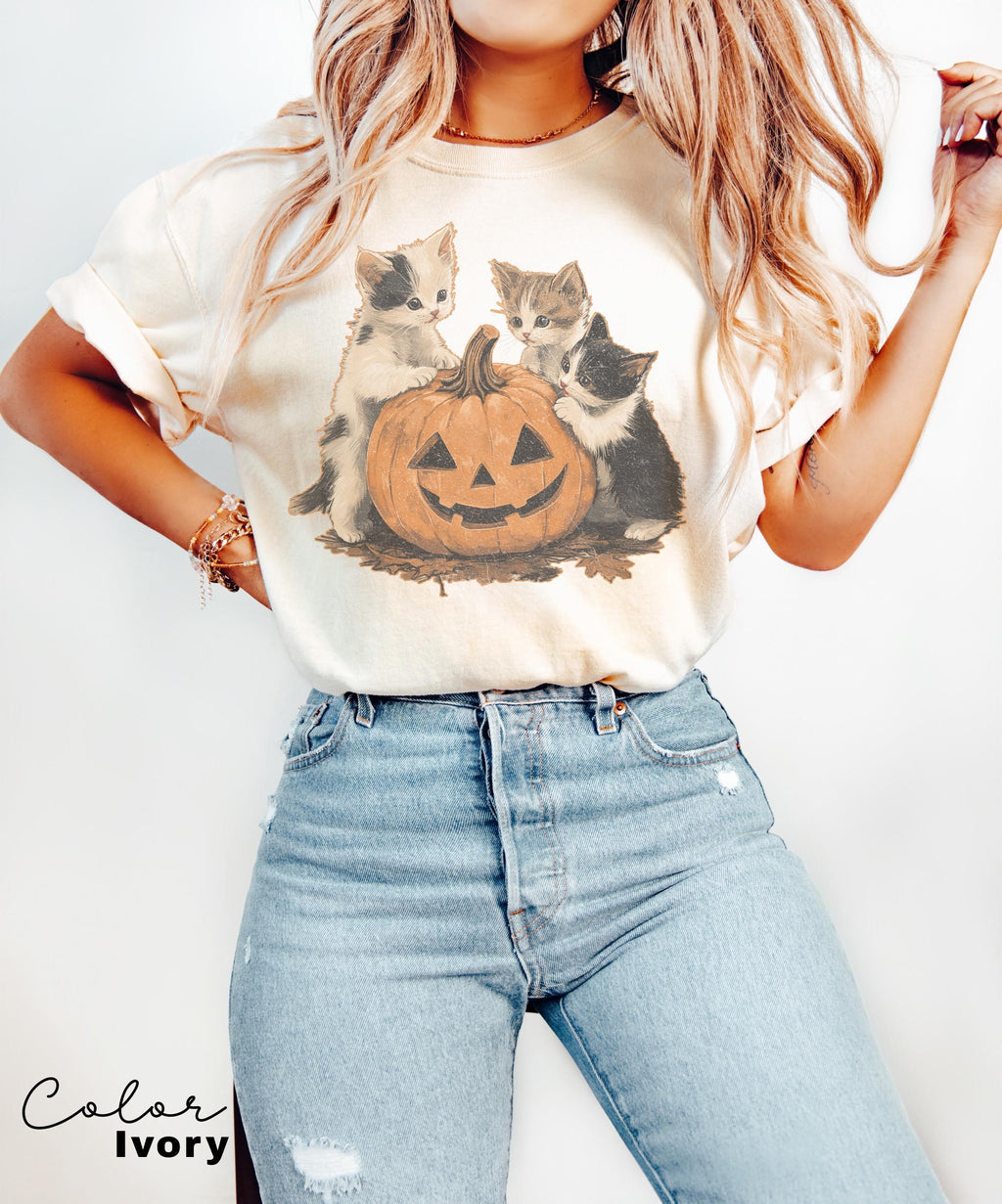 Vintage 90s Cat Halloween Shirt, Retro Halloween Shirt, Spooky Season Tee, Pumpkin Shirt, Cat Lover Shirt, Black Cat Shirt, Spooky Season