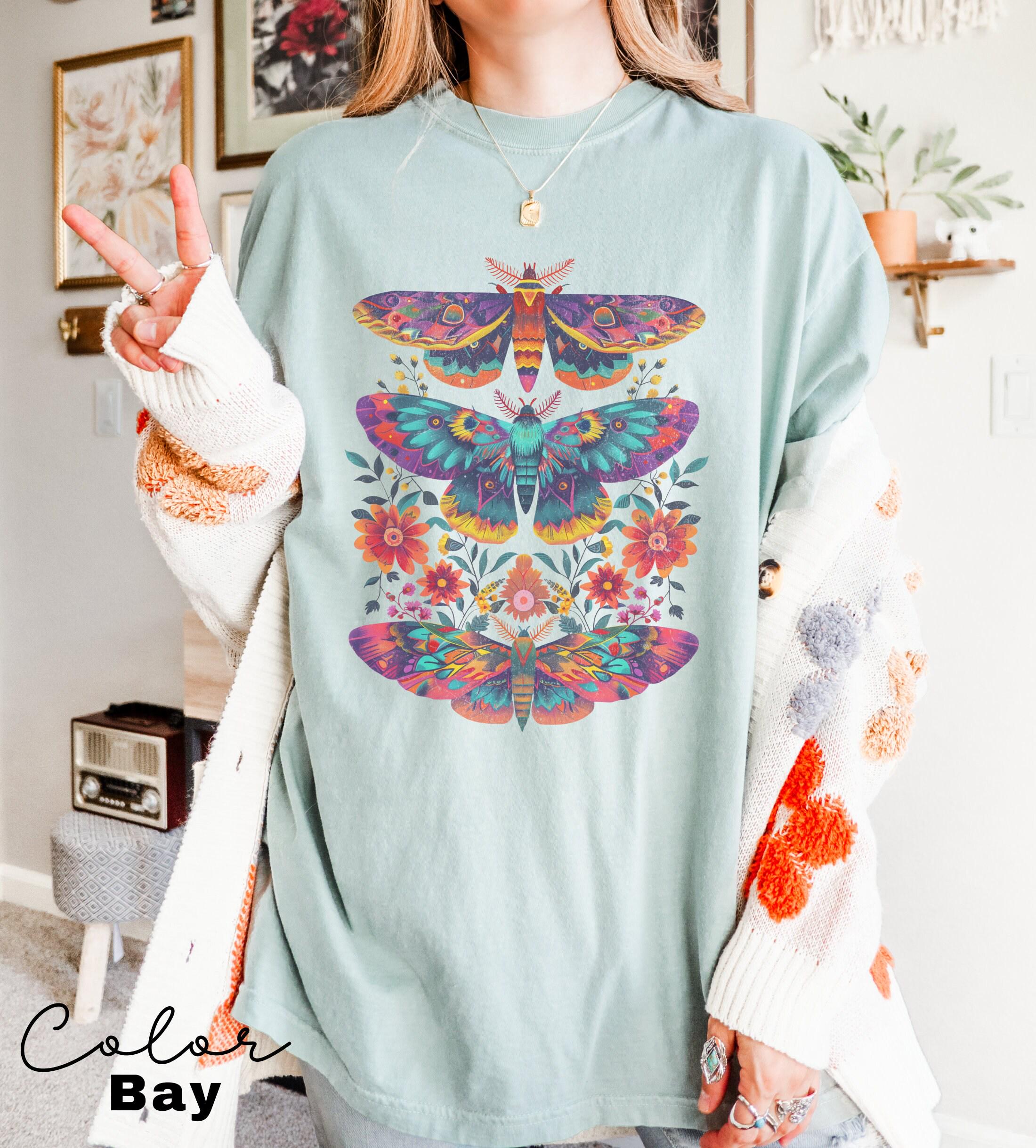 Floral Moth Shirt Cottagecore Tshirt Vintage Top Bug Shirt Insect Shirt Goblincore Clothing Fairycore Oversized Shirt Dark Academia Shirt