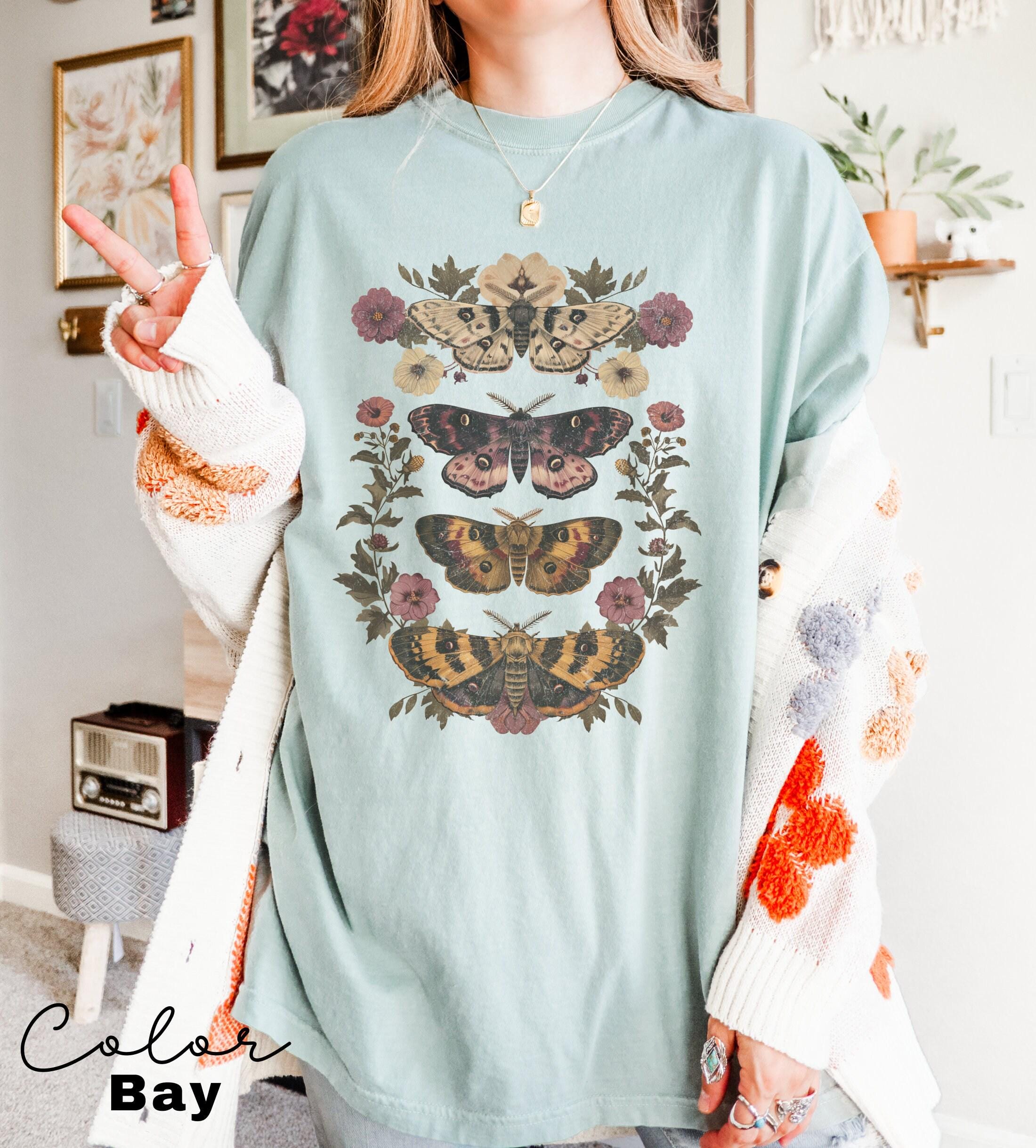 Floral Moth Shirt Cottagecore Tshirt Vintage Top Bug Shirt Insect Shirt Goblincore Clothing Fairycore Oversized Shirt Dark Academia Shirt