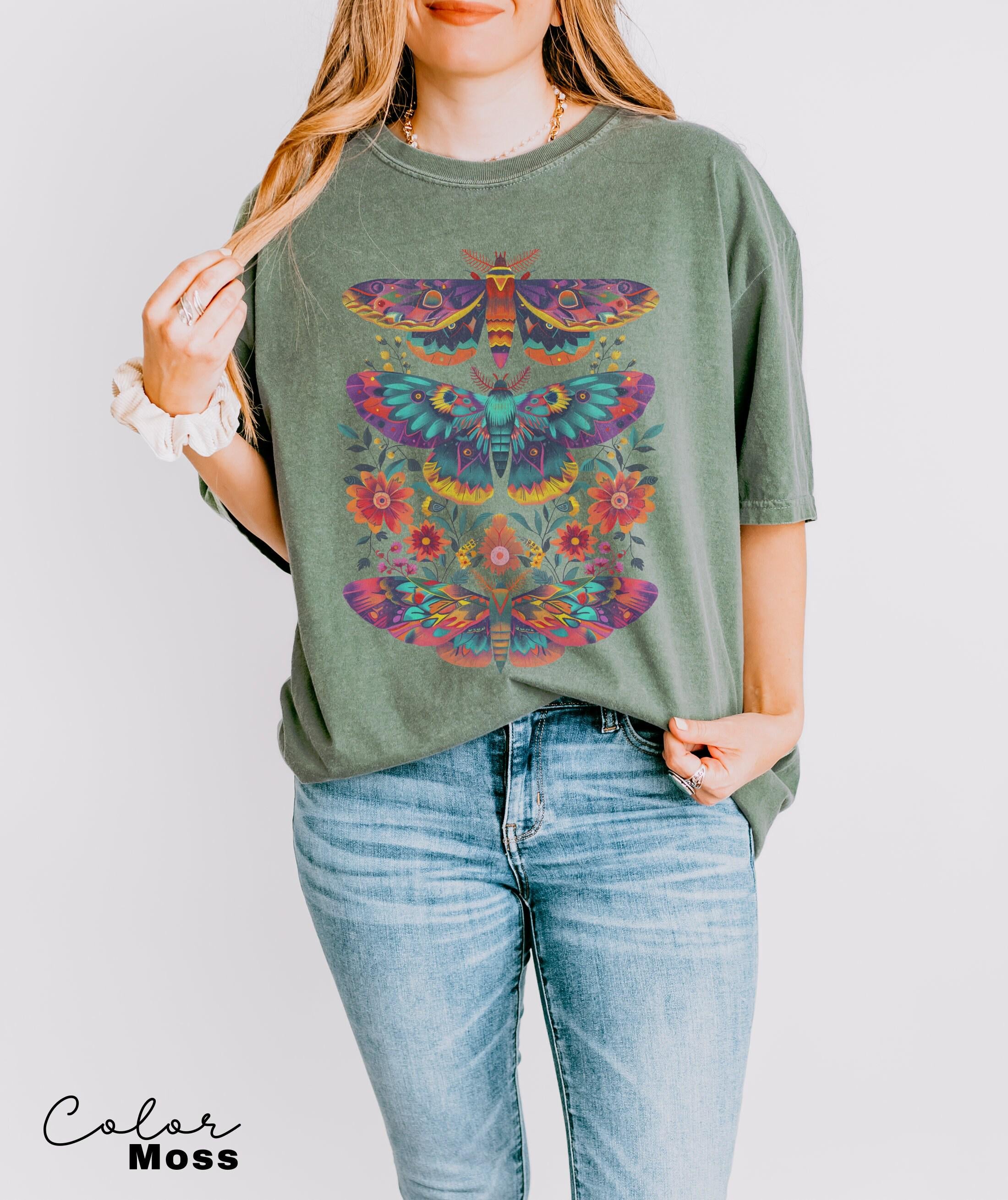 Floral Moth Shirt Cottagecore Tshirt Vintage Top Bug Shirt Insect Shirt Goblincore Clothing Fairycore Oversized Shirt Dark Academia Shirt