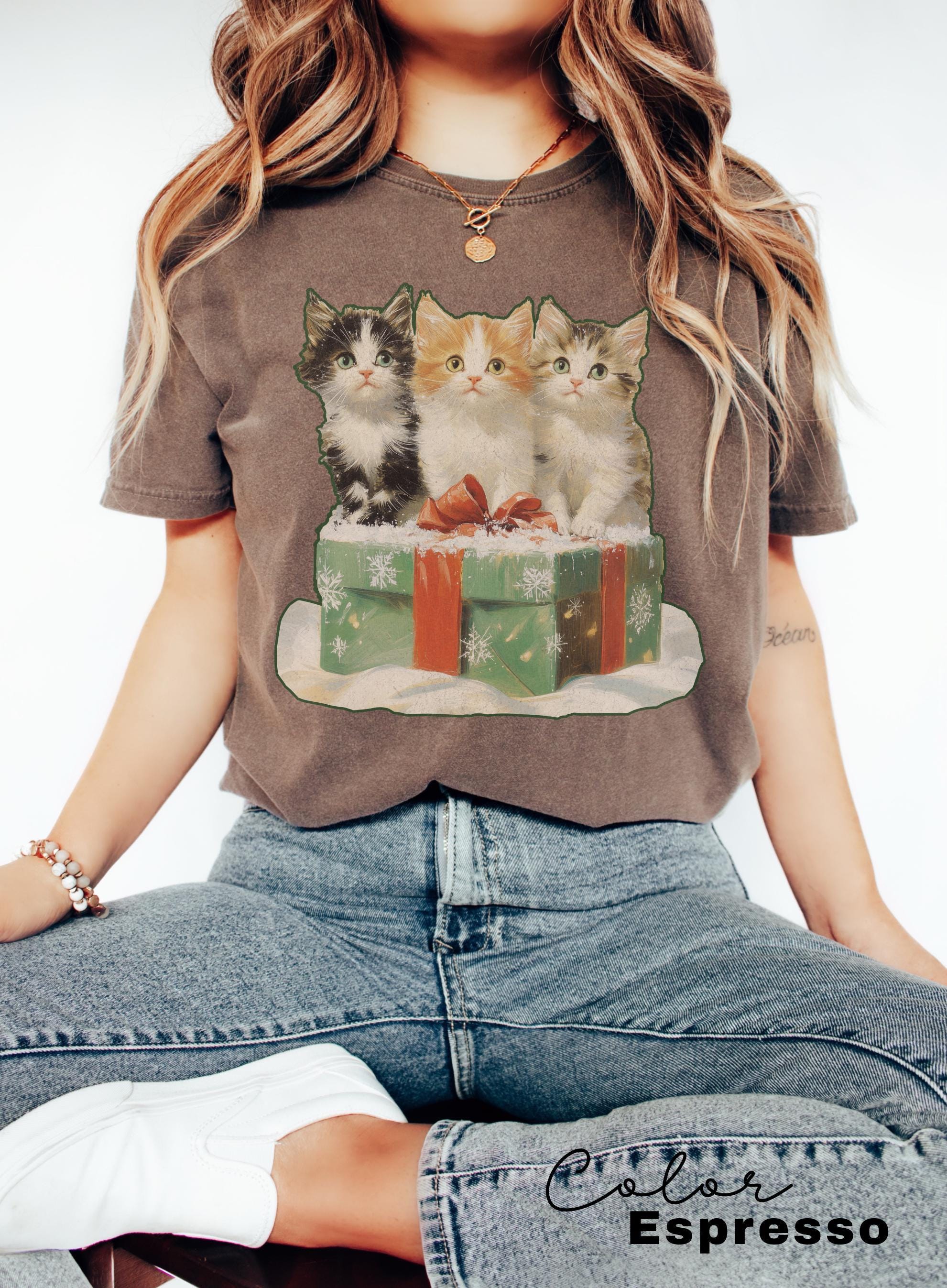 Vintage 90s Cat Christmas Shirt, Cute Cat Shirt, Cat Christmas Shirt, Retro Cat Christmas, Christmas Kitten Shirt, Classic Christmas Shirt