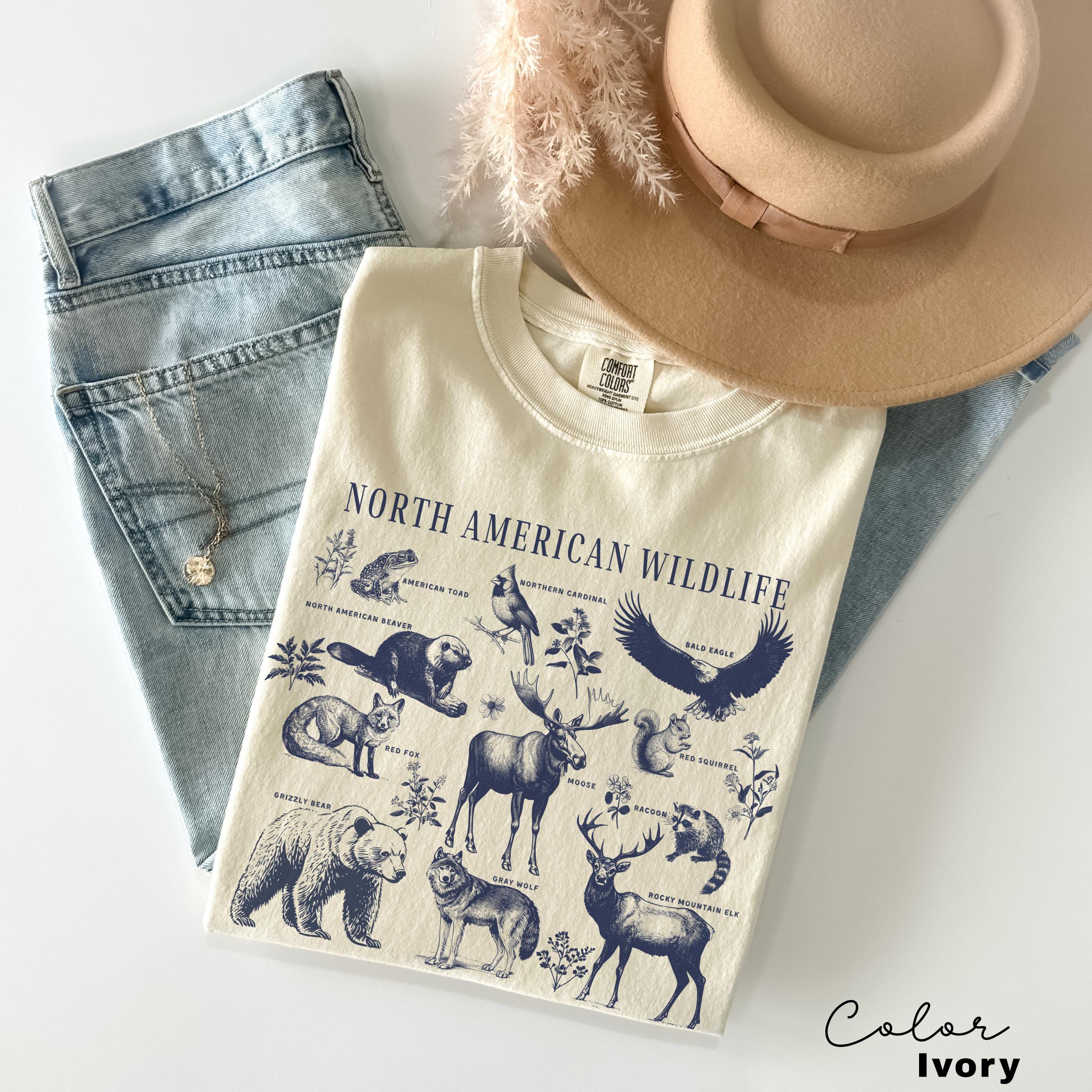 Nature Shirt, North American Wildlife, Vintage 90s Unisex T-Shirt, Retro Forest Animals, National Parks, Camping Nature Lover, Forestcore,