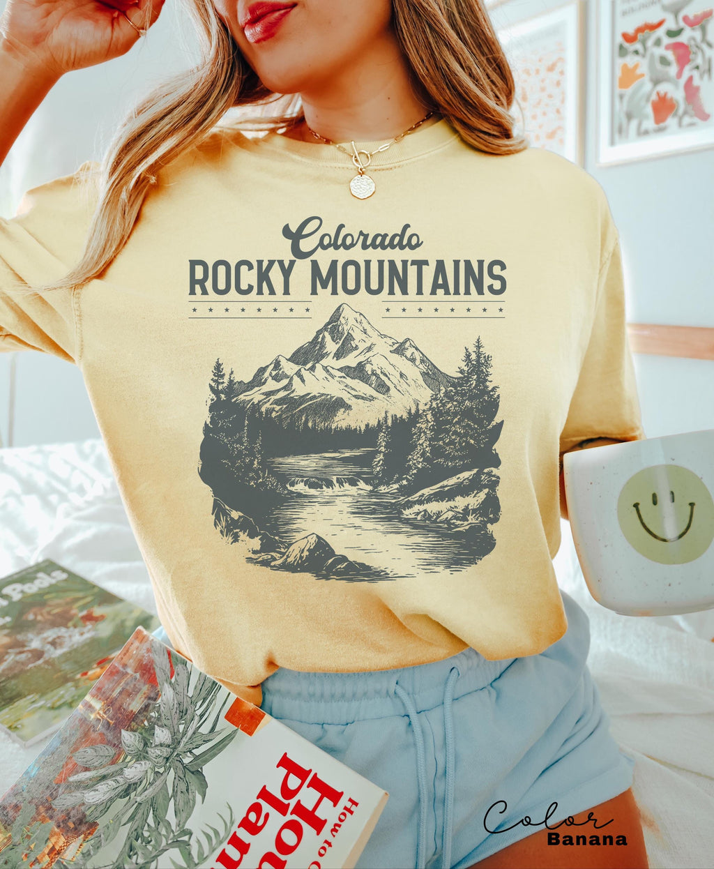 Rocky Mountains Shirt, Retro Comfort Colors T-Shirt, Colorado Tshirt, Oversized National Park T Shirt, Nature Graphic Tee, Outdoor Hiker Tee