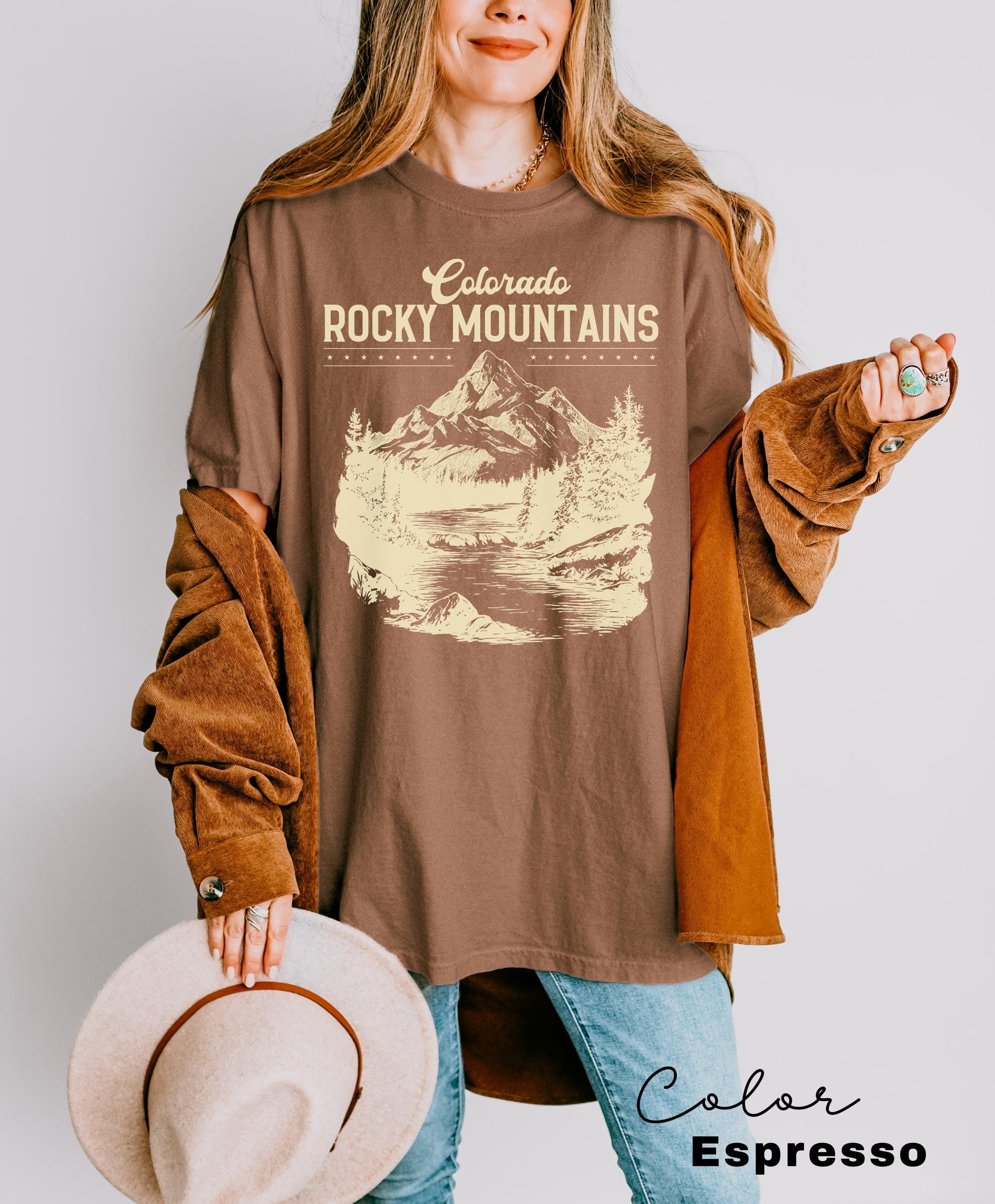 Rocky Mountains Shirt, Retro Comfort Colors T-Shirt, Colorado Tshirt, Oversized National Park T Shirt, Nature Graphic Tee, Outdoor Hiker Tee