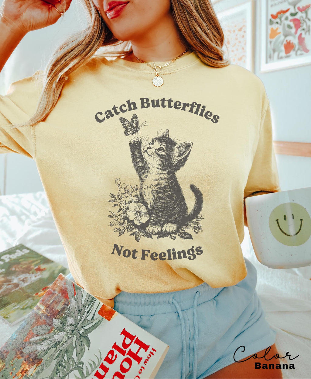 Catch Butterflies Not Feelings, Cute Cat Meme T-Shirt, Funny Sarcastic Kitten Tee, Cottagecore Comfort Colors Mental Health T Shirt,