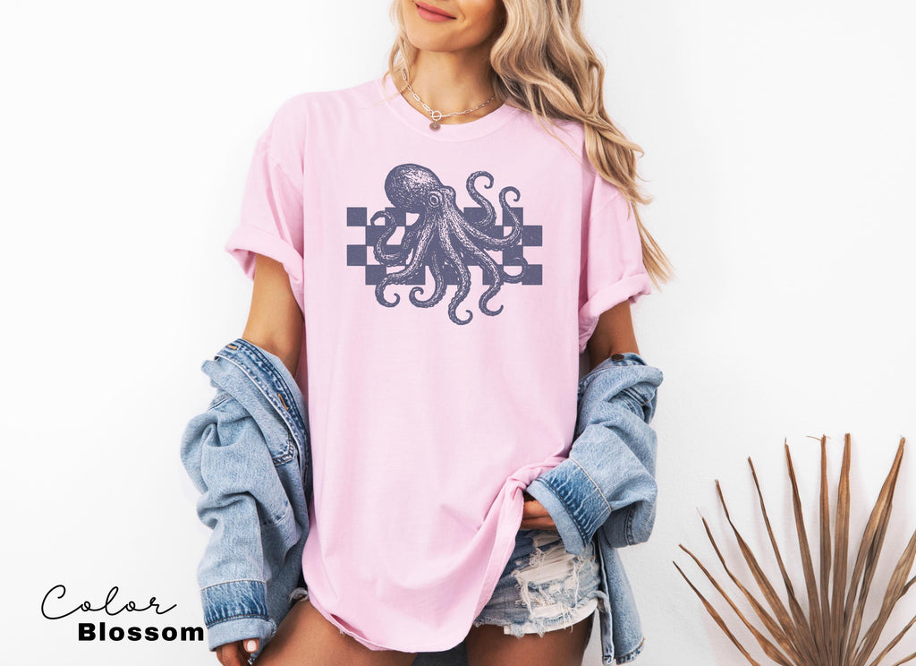 Octopus Shirt, 90s Vintage Style Tshirt, Retro Comfort Colors Y2k Ocean Shirt, Scuba Diver Gift, Ocean Animal Lover, Retro Ocean Animal Tee,