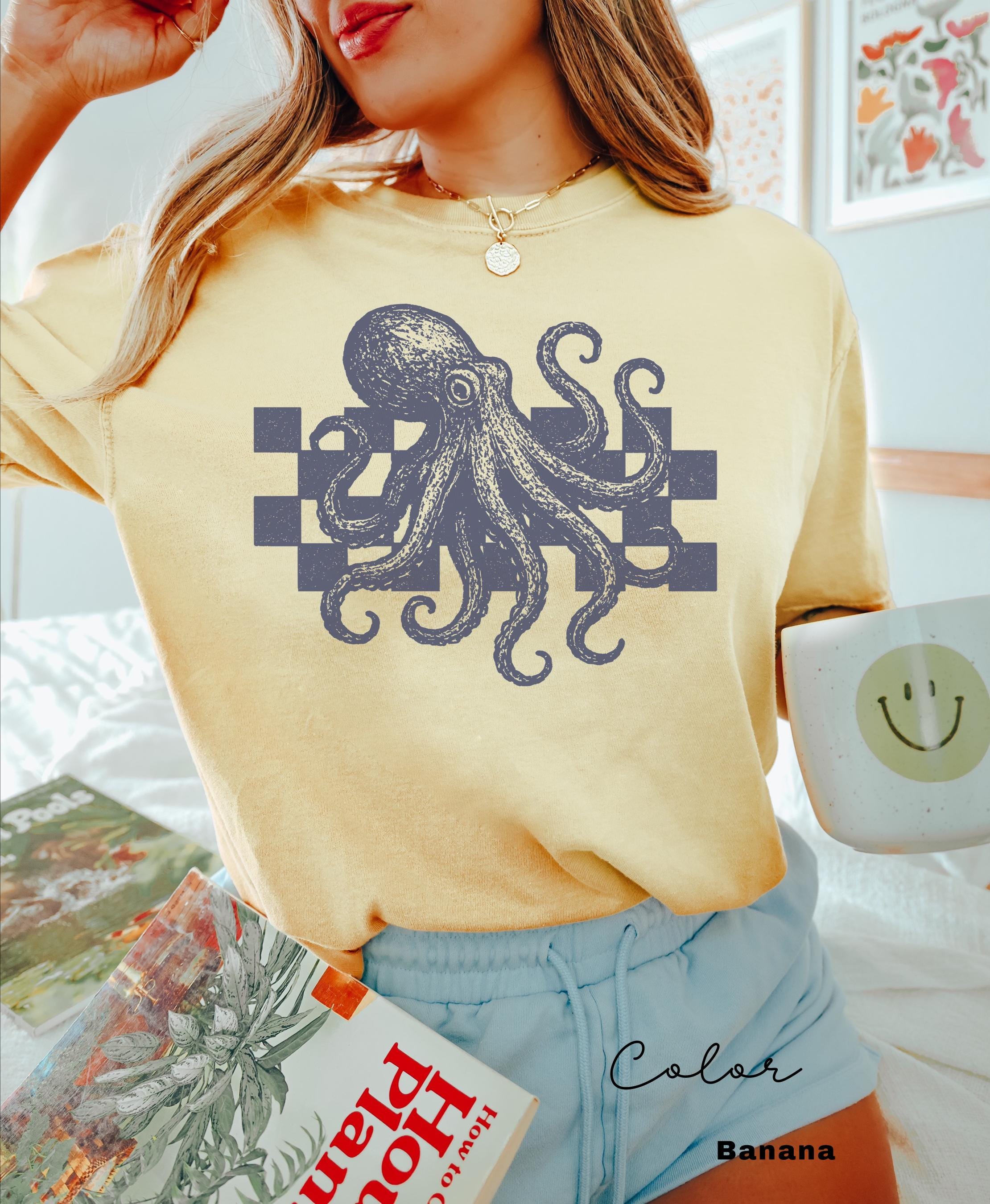 Octopus Shirt, 90s Vintage Style Tshirt, Retro Comfort Colors Y2k Ocean Shirt, Scuba Diver Gift, Ocean Animal Lover, Retro Ocean Animal Tee,
