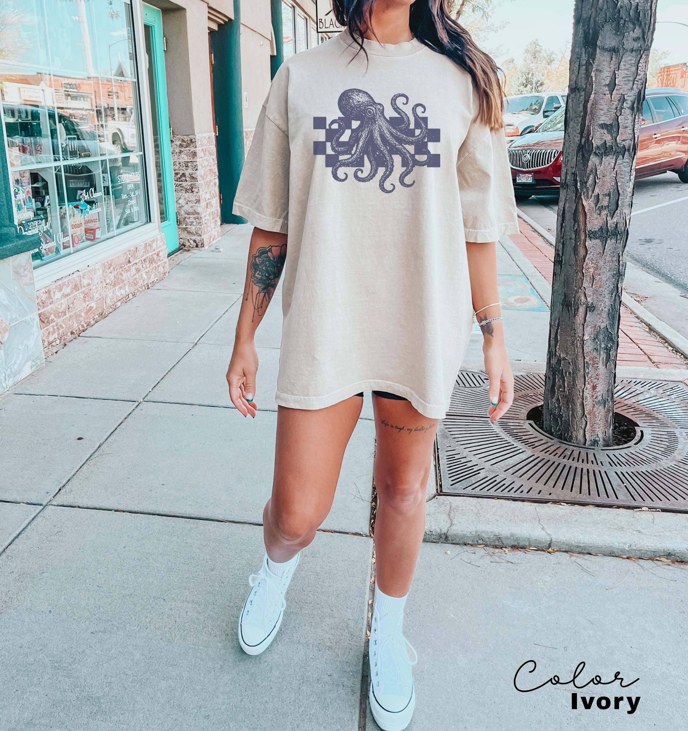 Octopus Shirt, 90s Vintage Style Tshirt, Retro Comfort Colors Y2k Ocean Shirt, Scuba Diver Gift, Ocean Animal Lover, Retro Ocean Animal Tee,