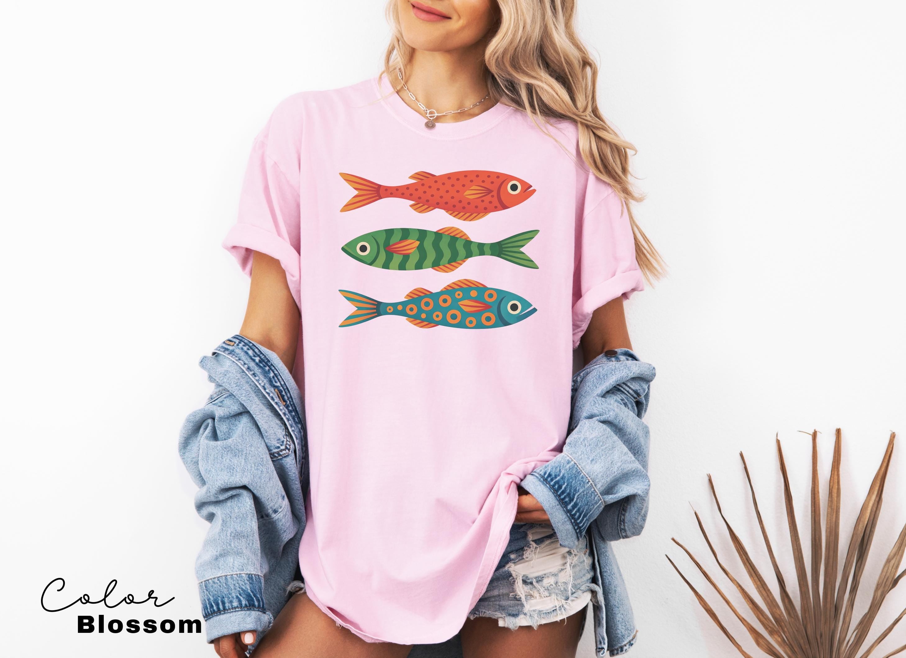 Comfort Colors Fish 90s Shirt Tomato Girl Tee Ocean Oversized Trendy Graphic Tshirt Summer Coastal Grandma Fisherman Aesthetic Colorful Fish